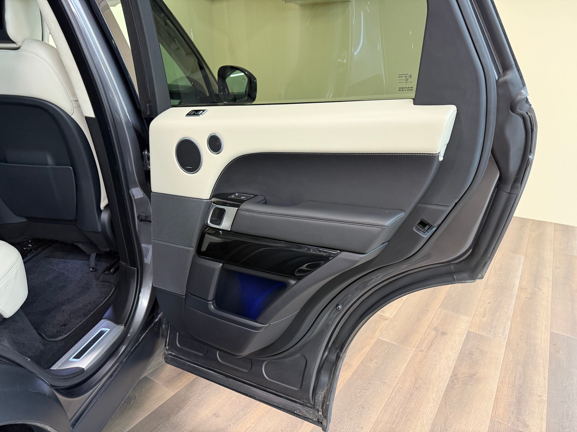 LAND ROVER Range Rover Sport 3.0 SDV6 Autobiogr. Dynamic Aut.-image-29