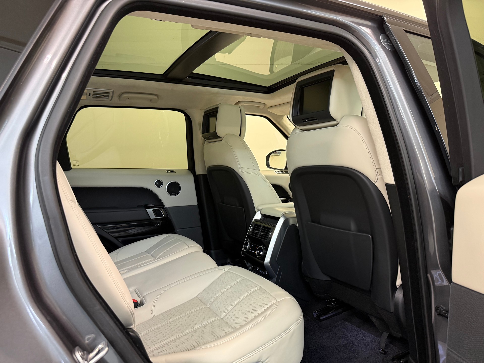 LAND ROVER Range Rover Sport 3.0 SDV6 Autobiogr. Dynamic Aut.-image-30
