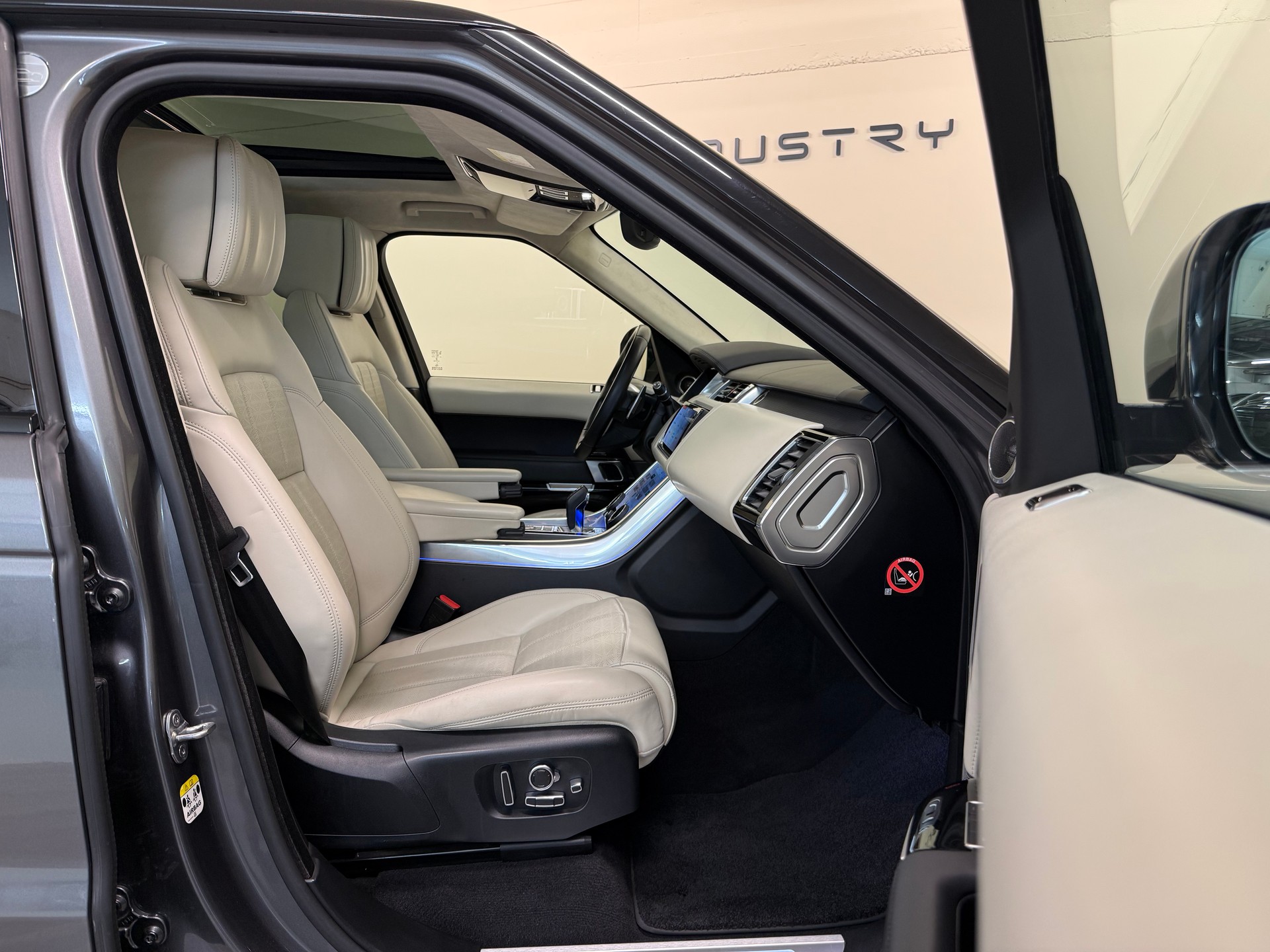 LAND ROVER Range Rover Sport 3.0 SDV6 Autobiogr. Dynamic Aut.-image-27