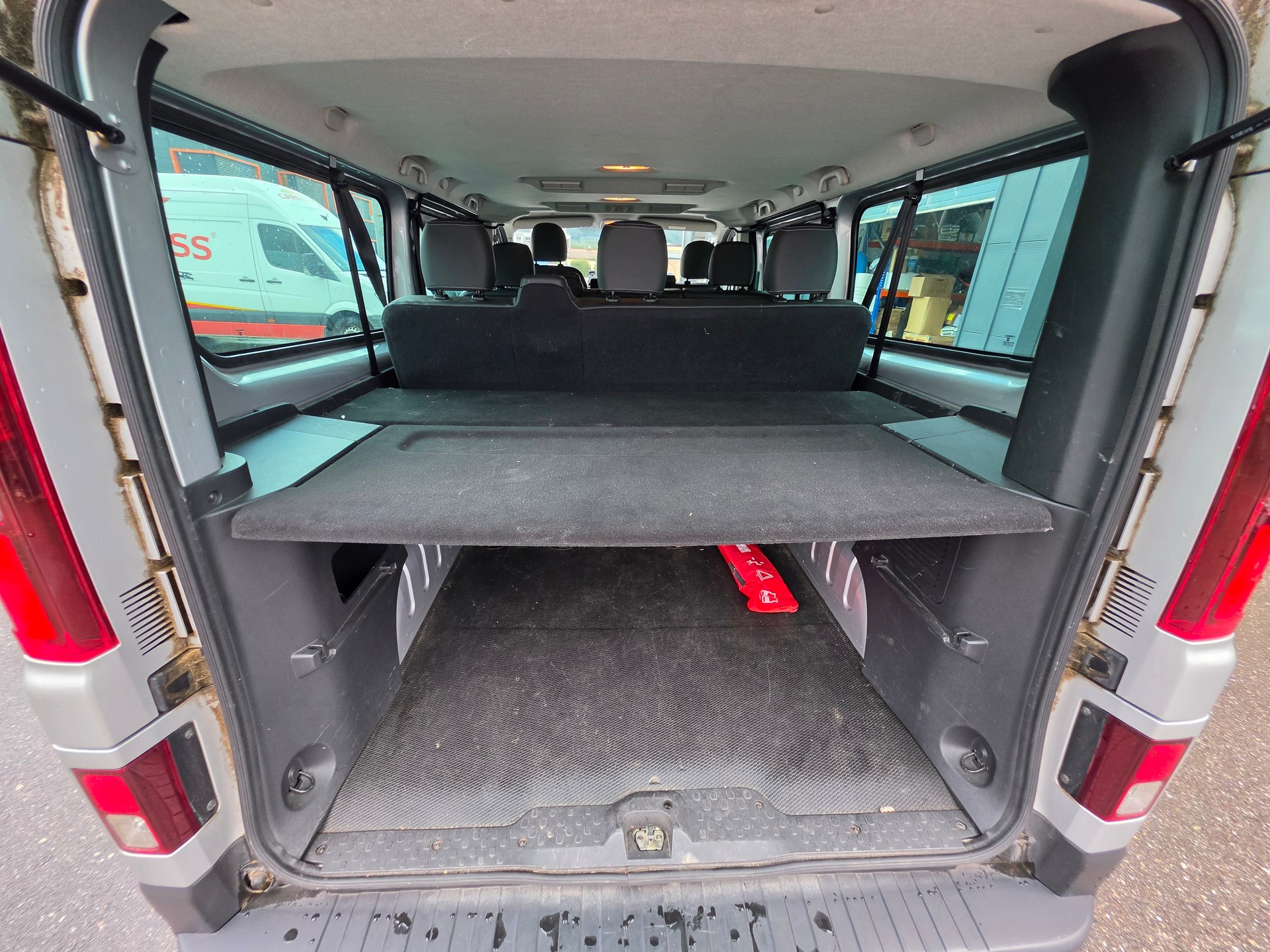 RENAULT Trafic ENERGY dCi 145 Grand Passenger Dynamique-image-6