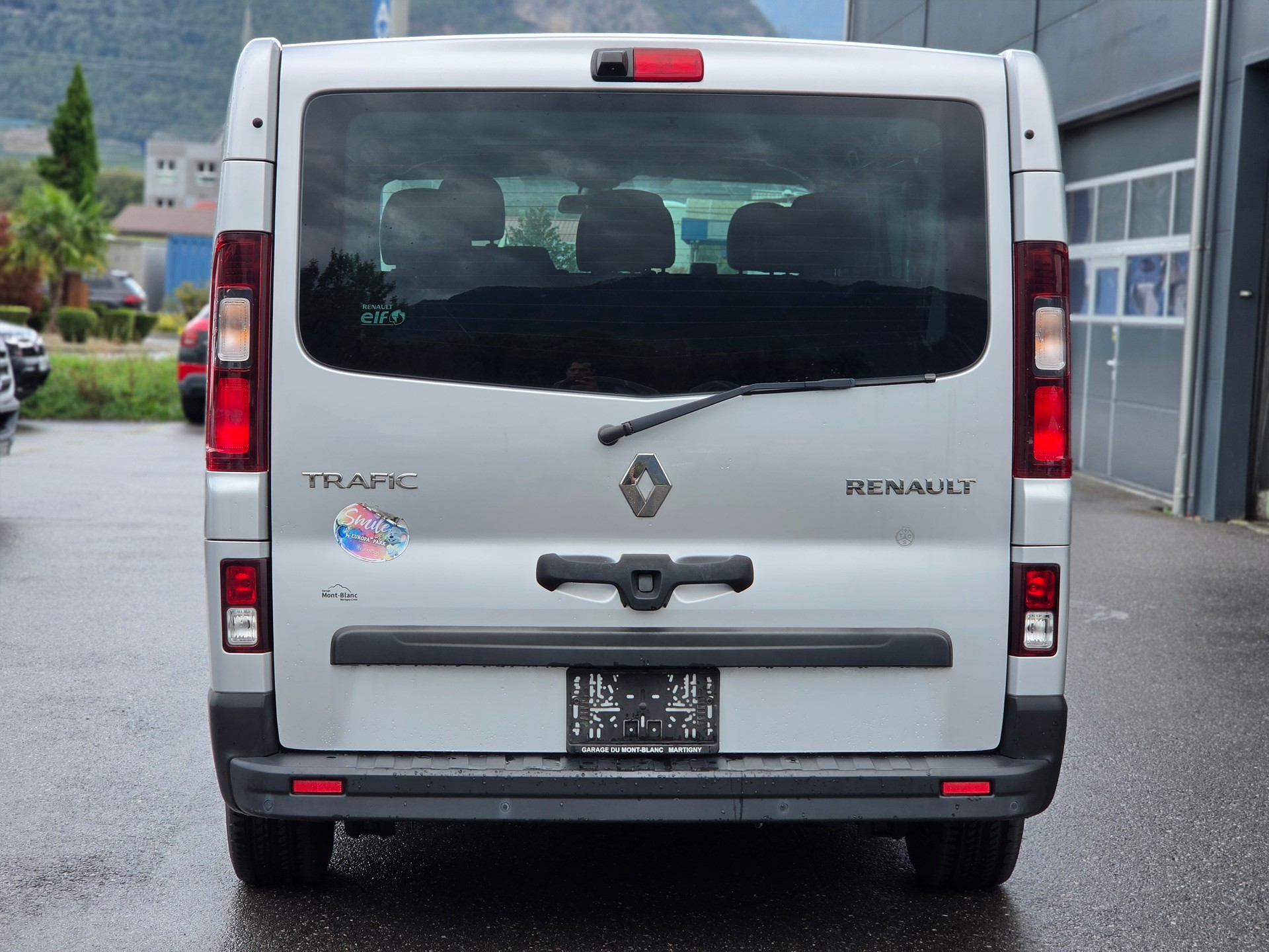 RENAULT Trafic ENERGY dCi 145 Grand Passenger Dynamique-image-3