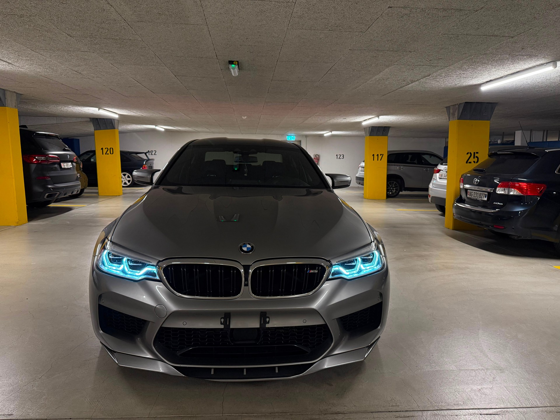 BMW M5 xDrive Competition Drivelogic **Ohne OPF**-image-1