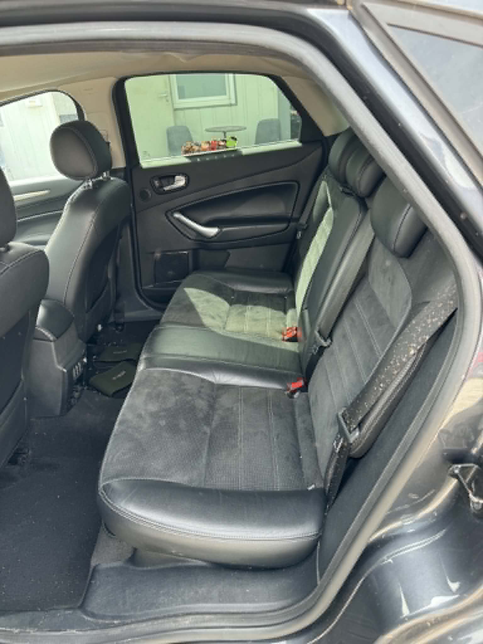 FORD Mondeo 2.0 TDCi 16V Carving Automatic-image-4