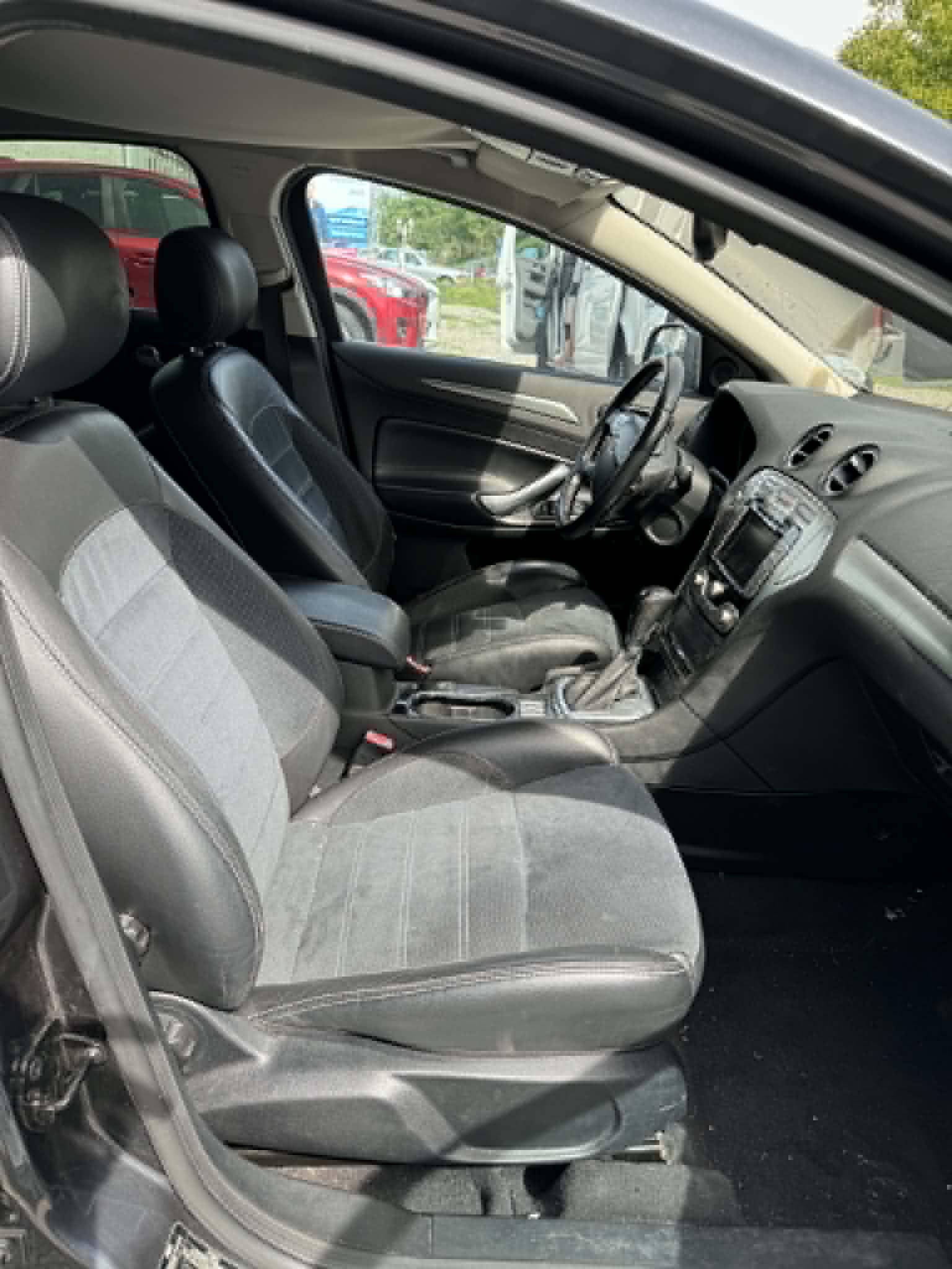 FORD Mondeo 2.0 TDCi 16V Carving Automatic-image-5