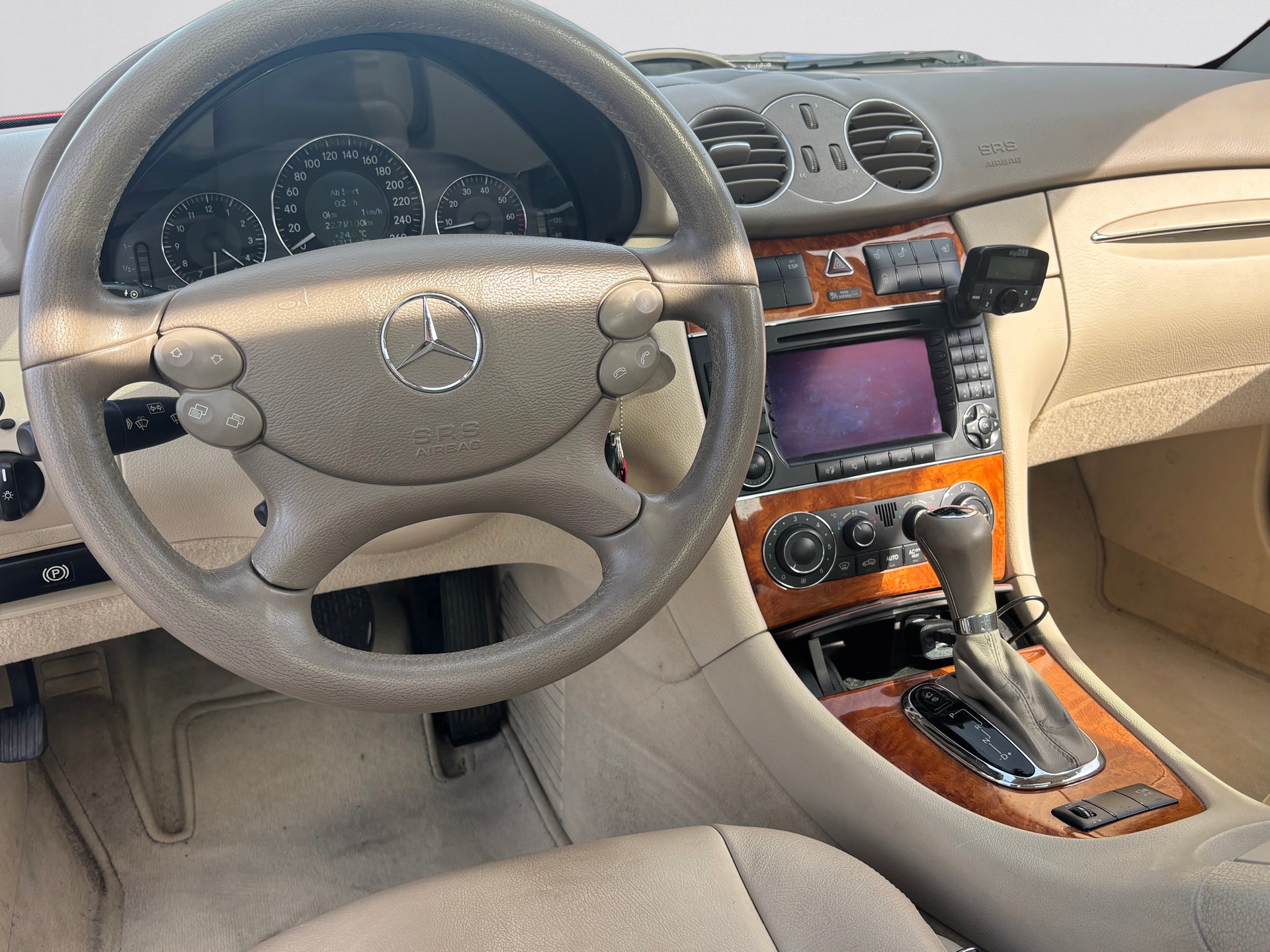 MERCEDES-BENZ CLK 240 Avantgarde-image-5