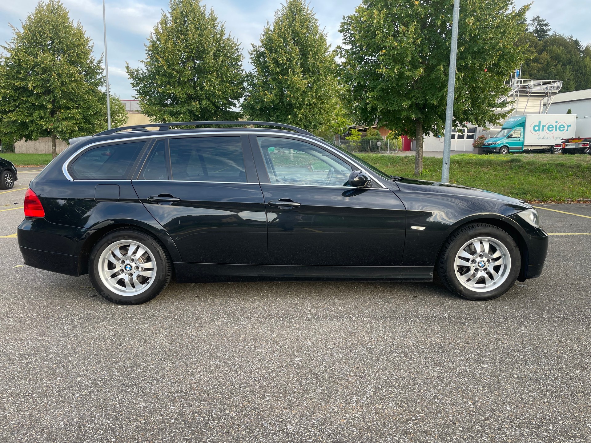 BMW 325i Touring more4you-image-4