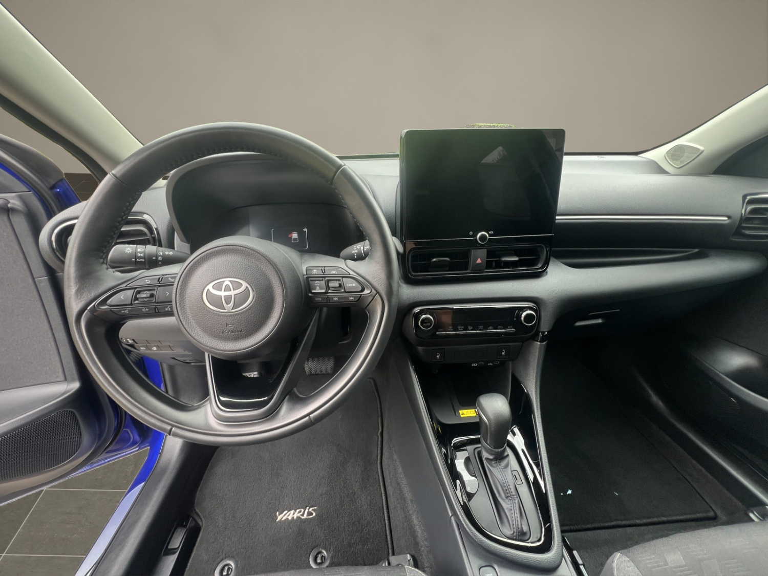 TOYOTA Yaris 1.5 VVT-i HSD Trend-image-10