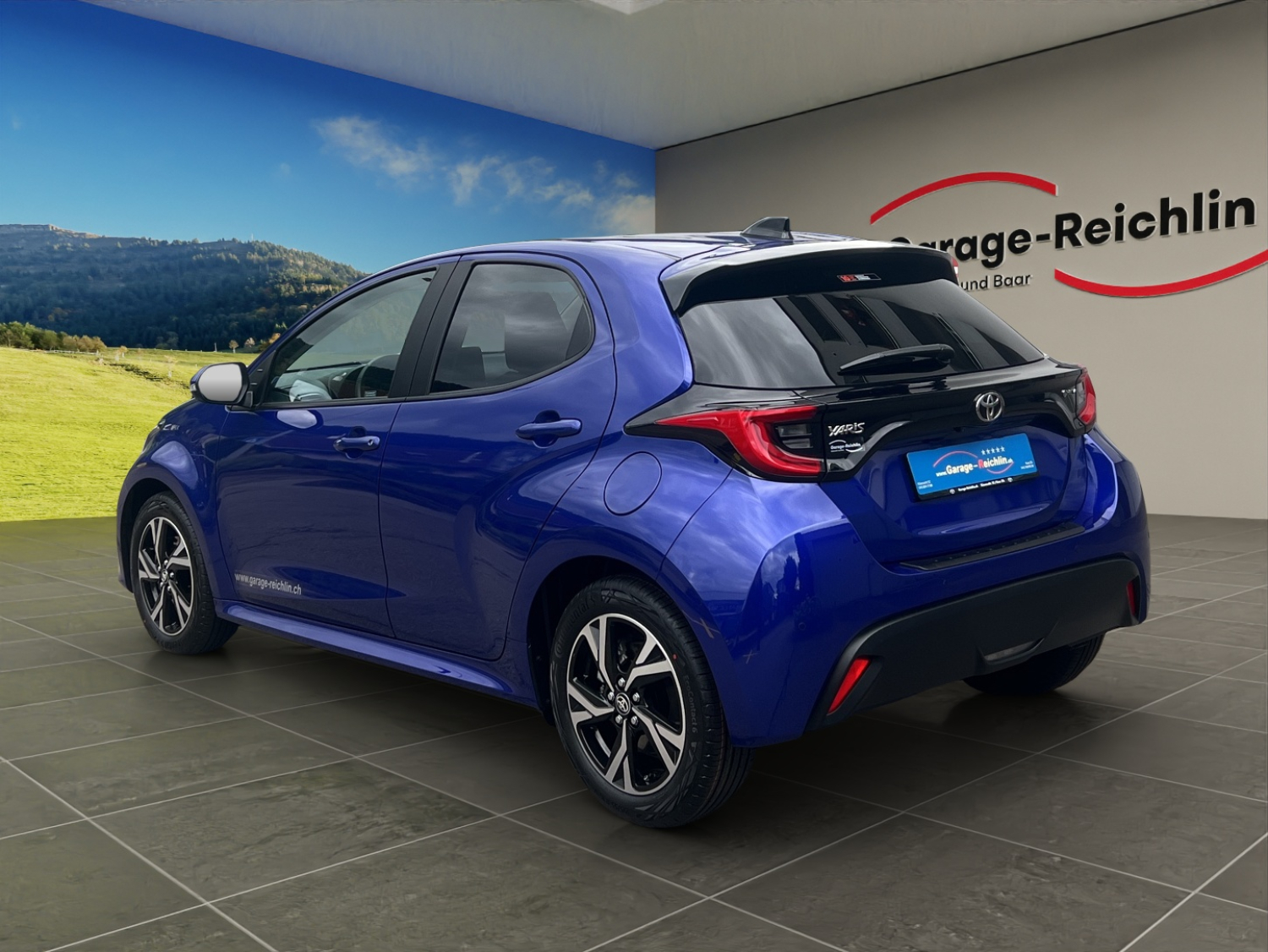 TOYOTA Yaris 1.5 VVT-i HSD Trend-image-2