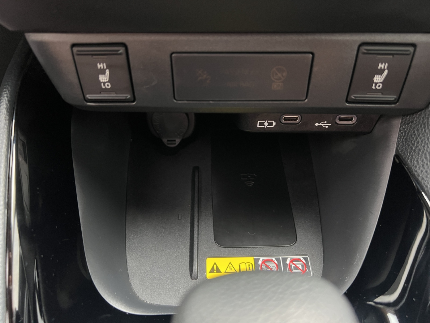 TOYOTA Yaris 1.5 VVT-i HSD Trend-image-15