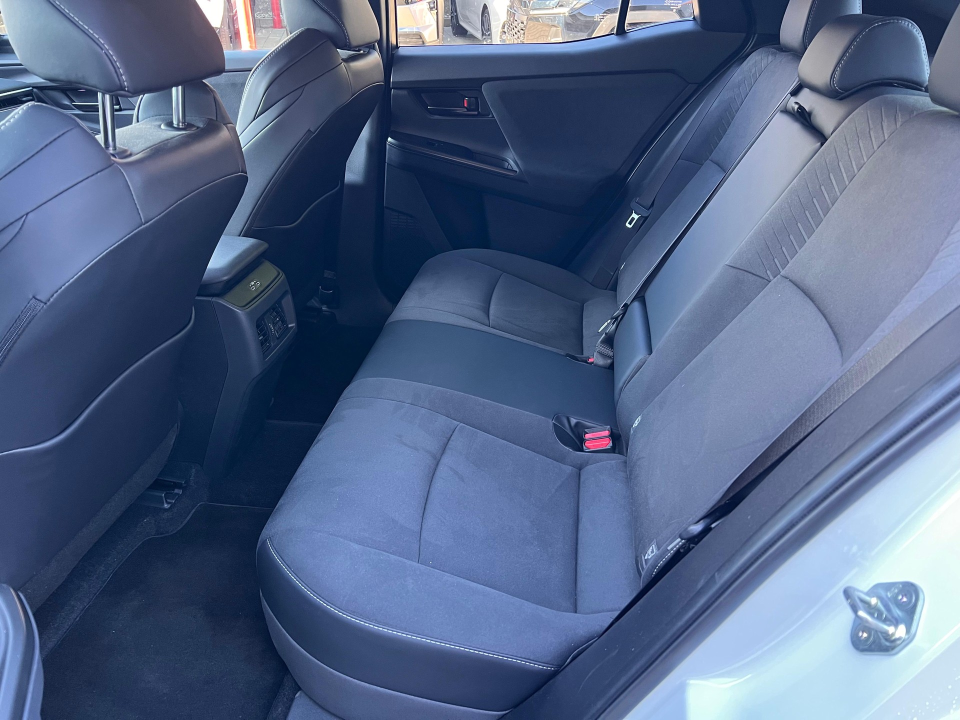 TOYOTA C-HR+ Premium AWD-image-10