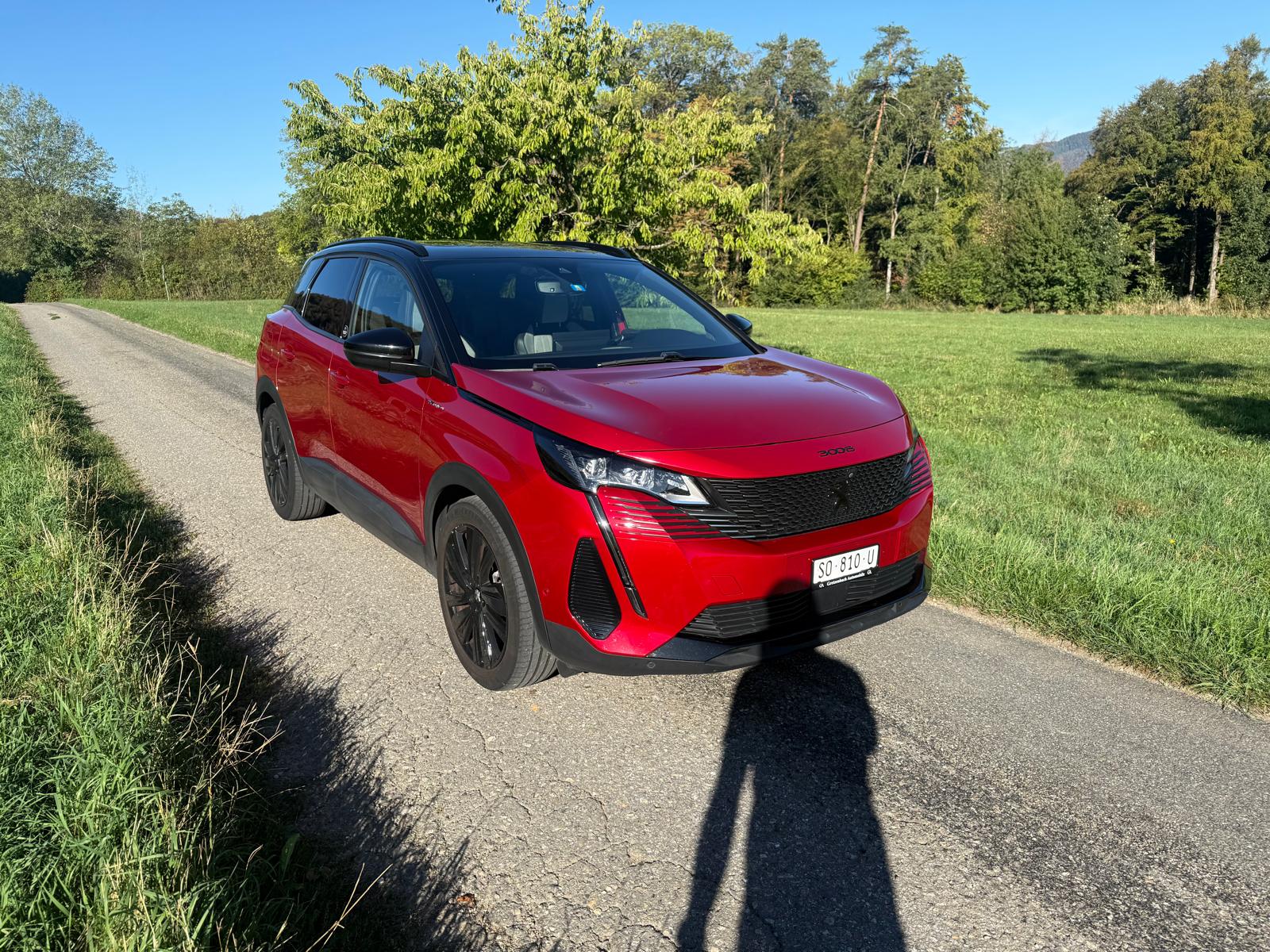 PEUGEOT 3008 300e Hybrid4 GT Pack EAT8-image-1