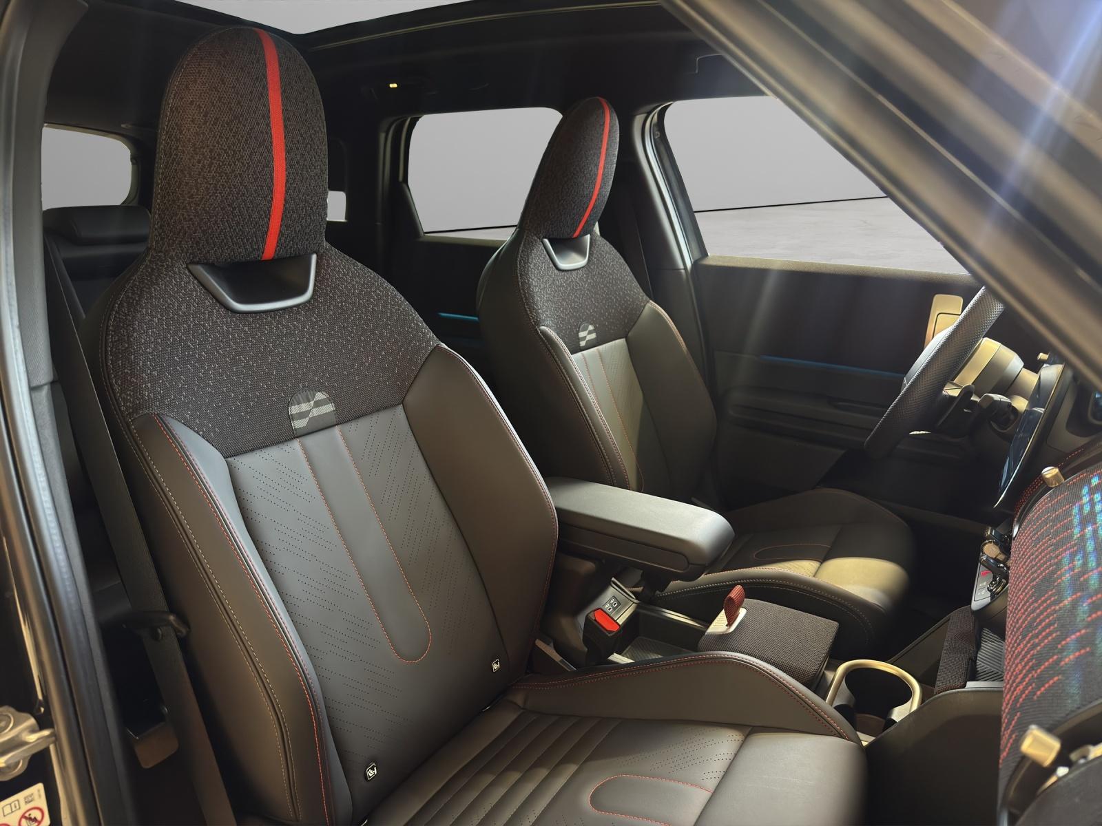 MINI Countryman John Cooper Works ALL4-image-17