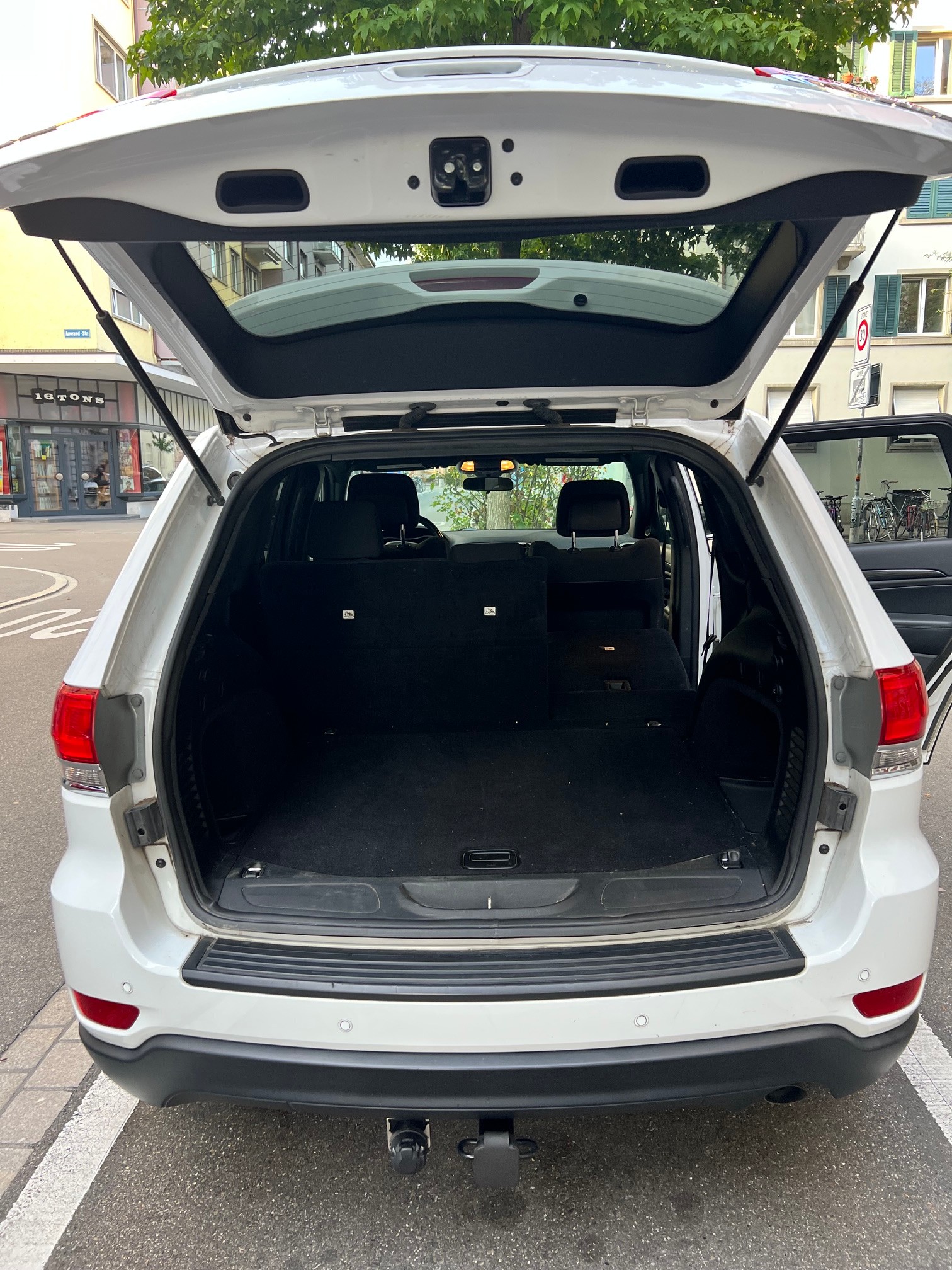 JEEP Laredo (US Import)-image-4
