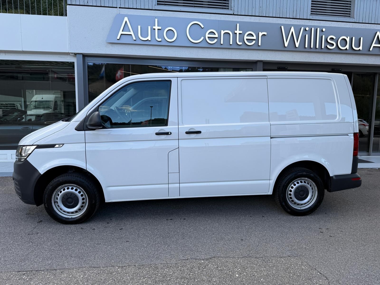 VW T6.1 2.0 Kasten 3000 TDI 4Motion DSG-image-17