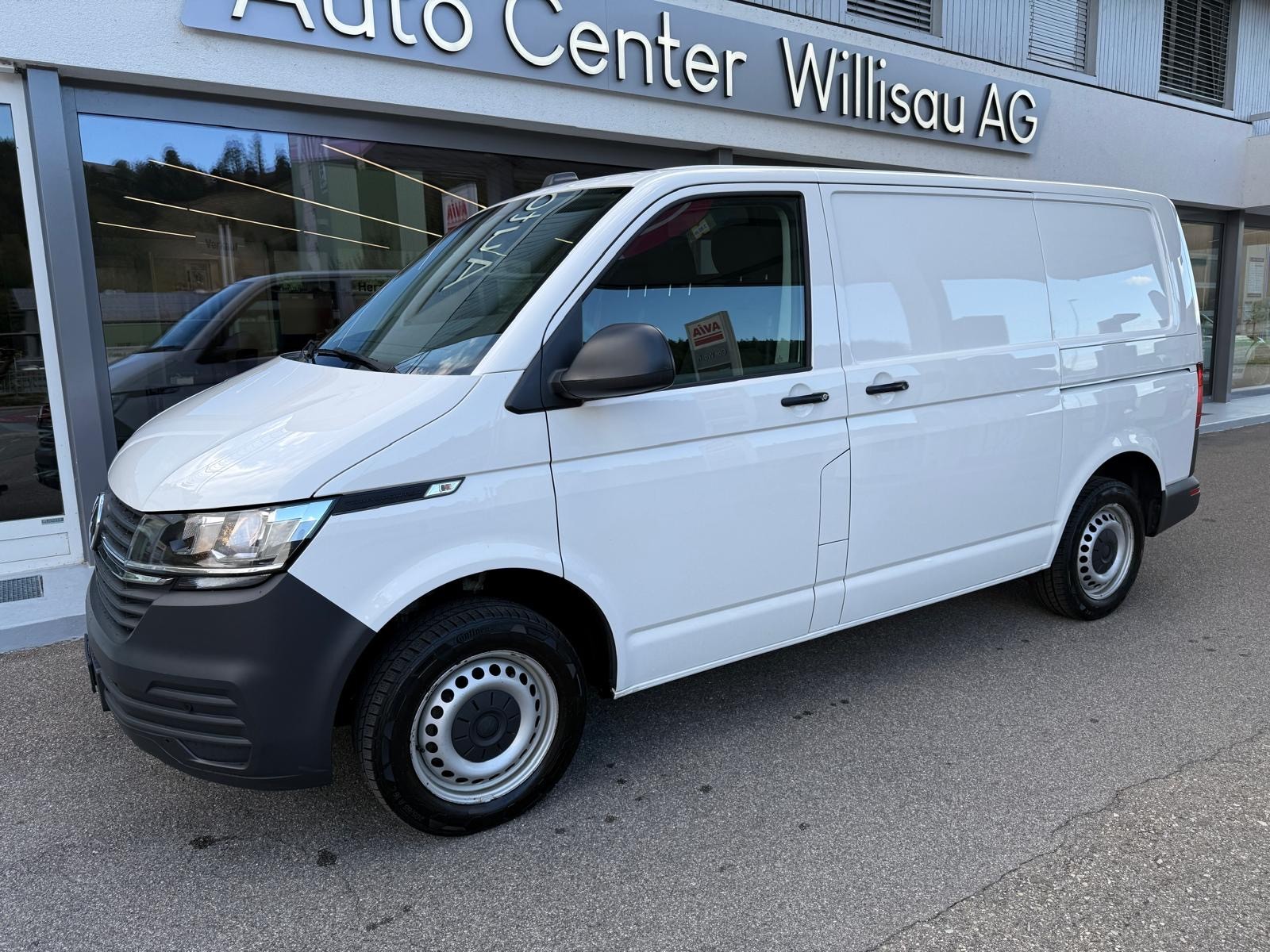 VW T6.1 2.0 Kasten 3000 TDI 4Motion DSG-image-19