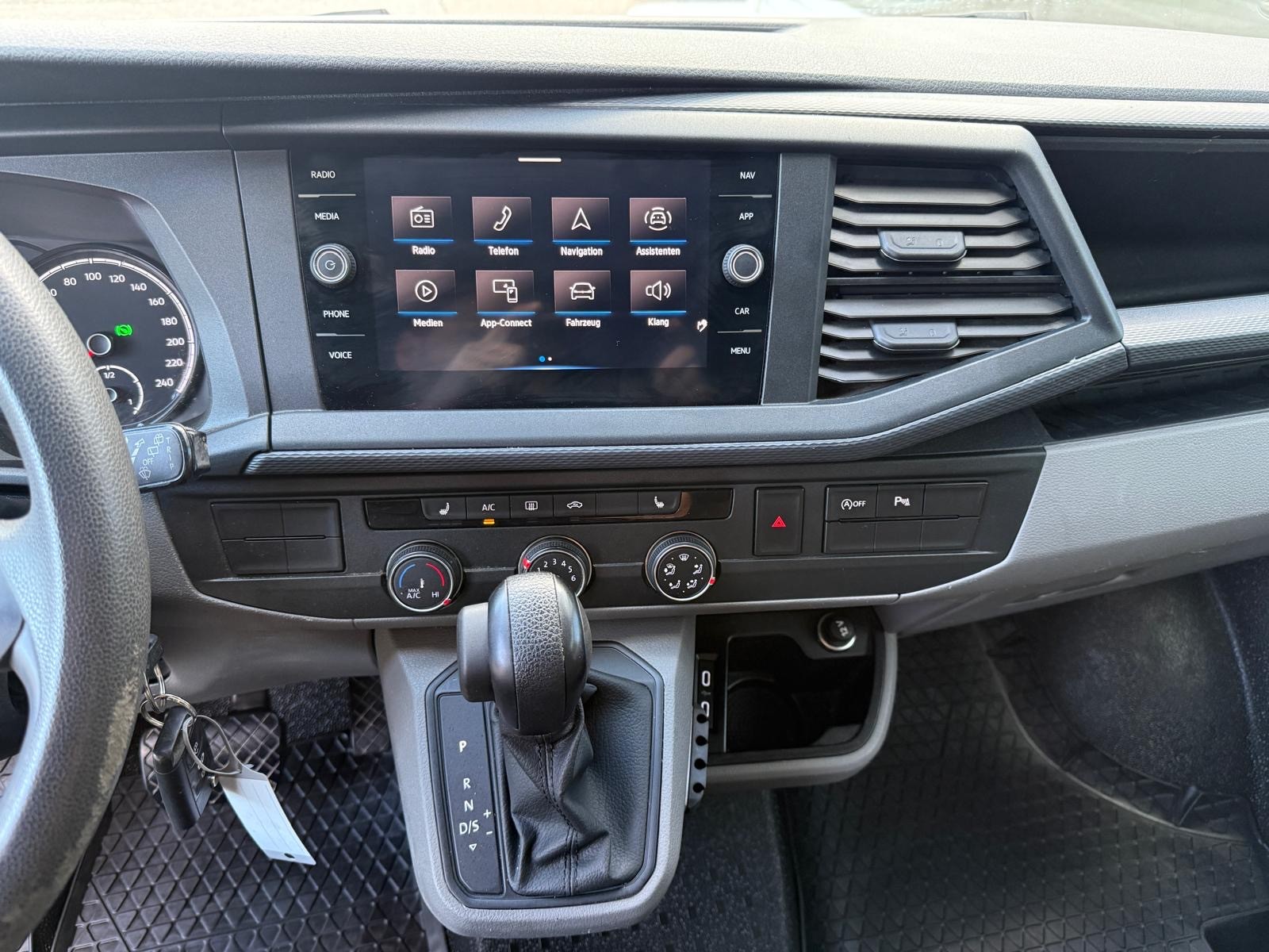VW T6.1 2.0 Kasten 3000 TDI 4Motion DSG-image-7