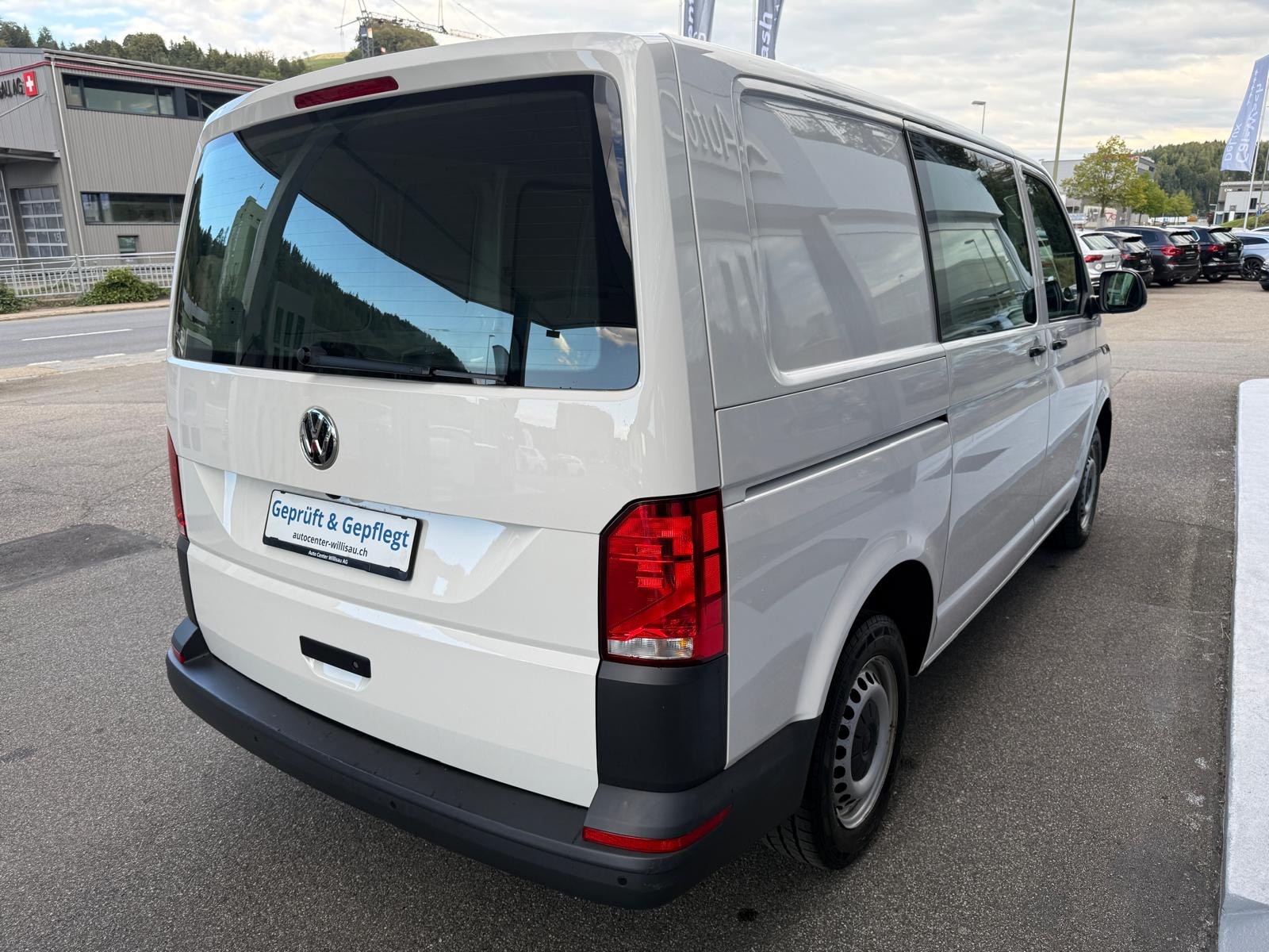 VW T6.1 2.0 Kasten 3000 TDI 4Motion DSG-image-11