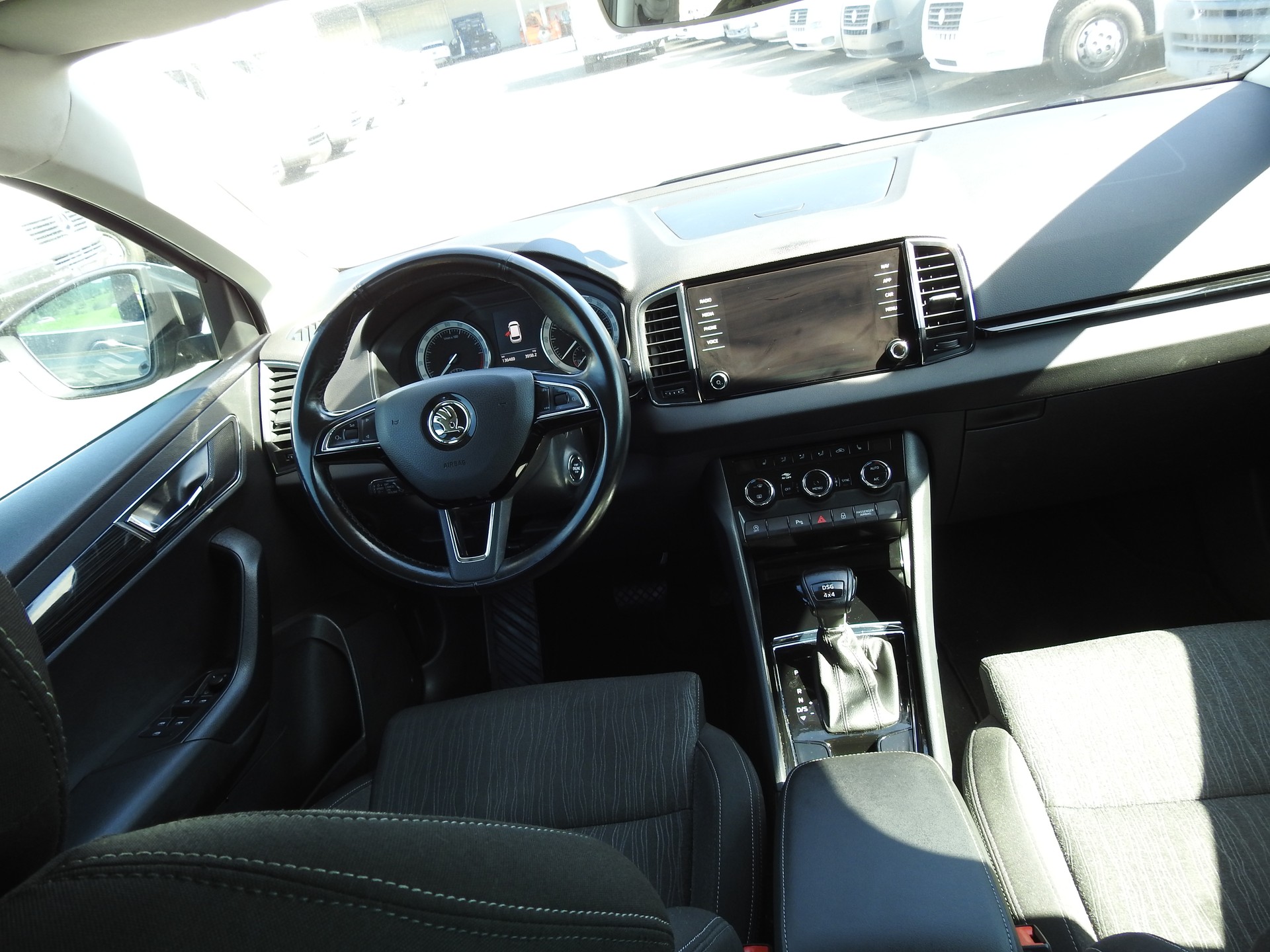 SKODA Karoq 2.0 TDI CR Ambition 4x4 DSG-image-18