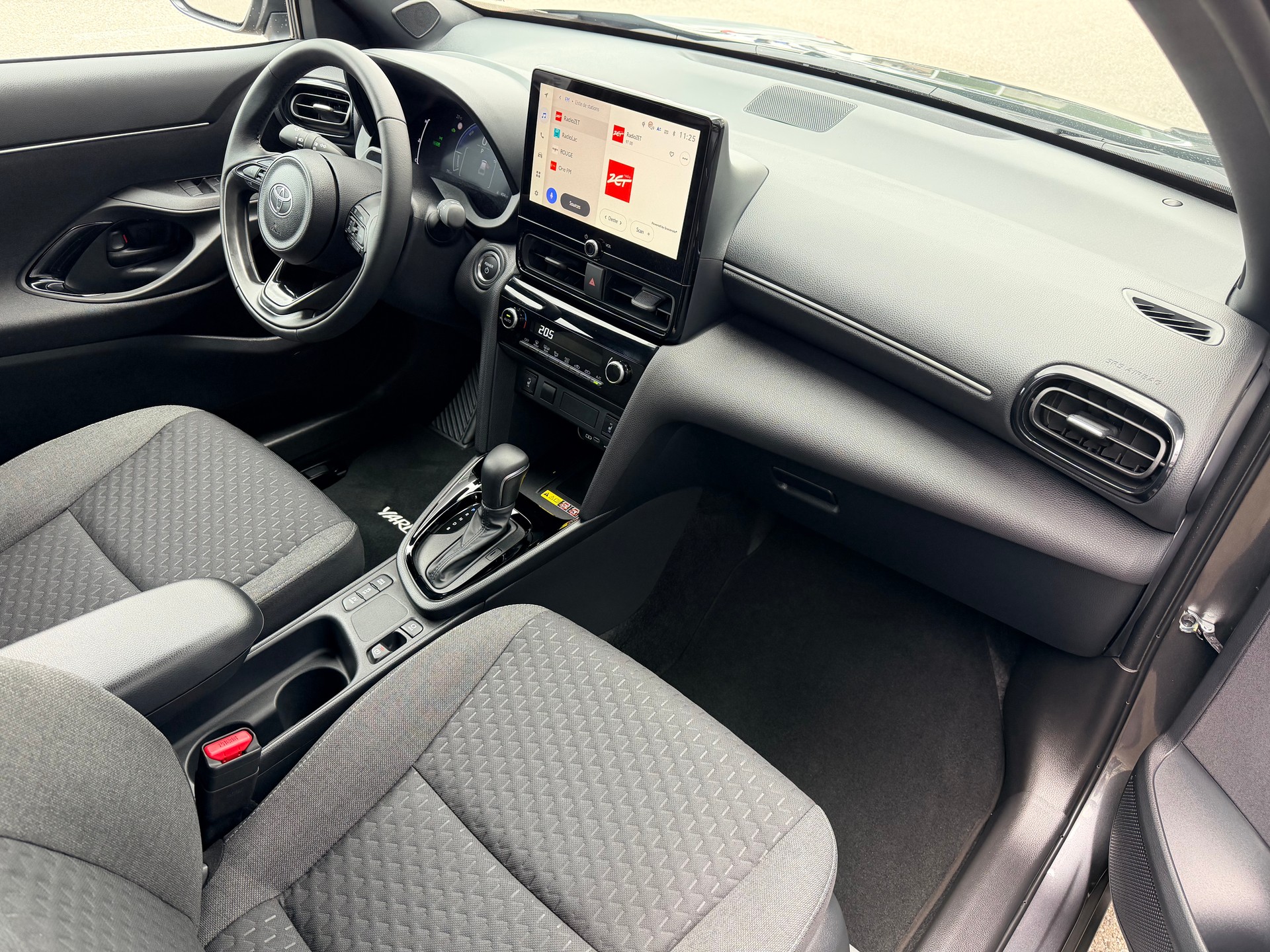 TOYOTA Yaris Cross 1.5 Trend e-CVT-image-11