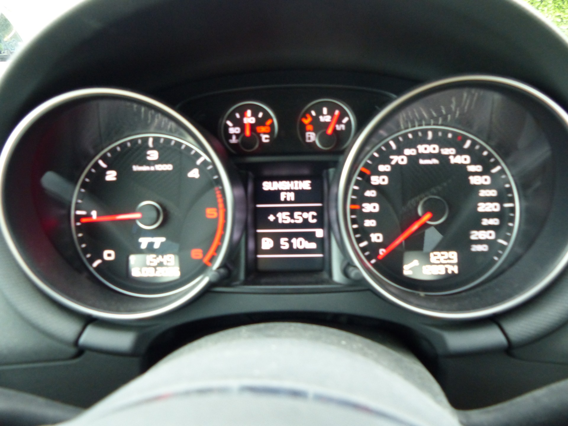 AUDI TT Coupé 2.0 TDI quattro-image-10