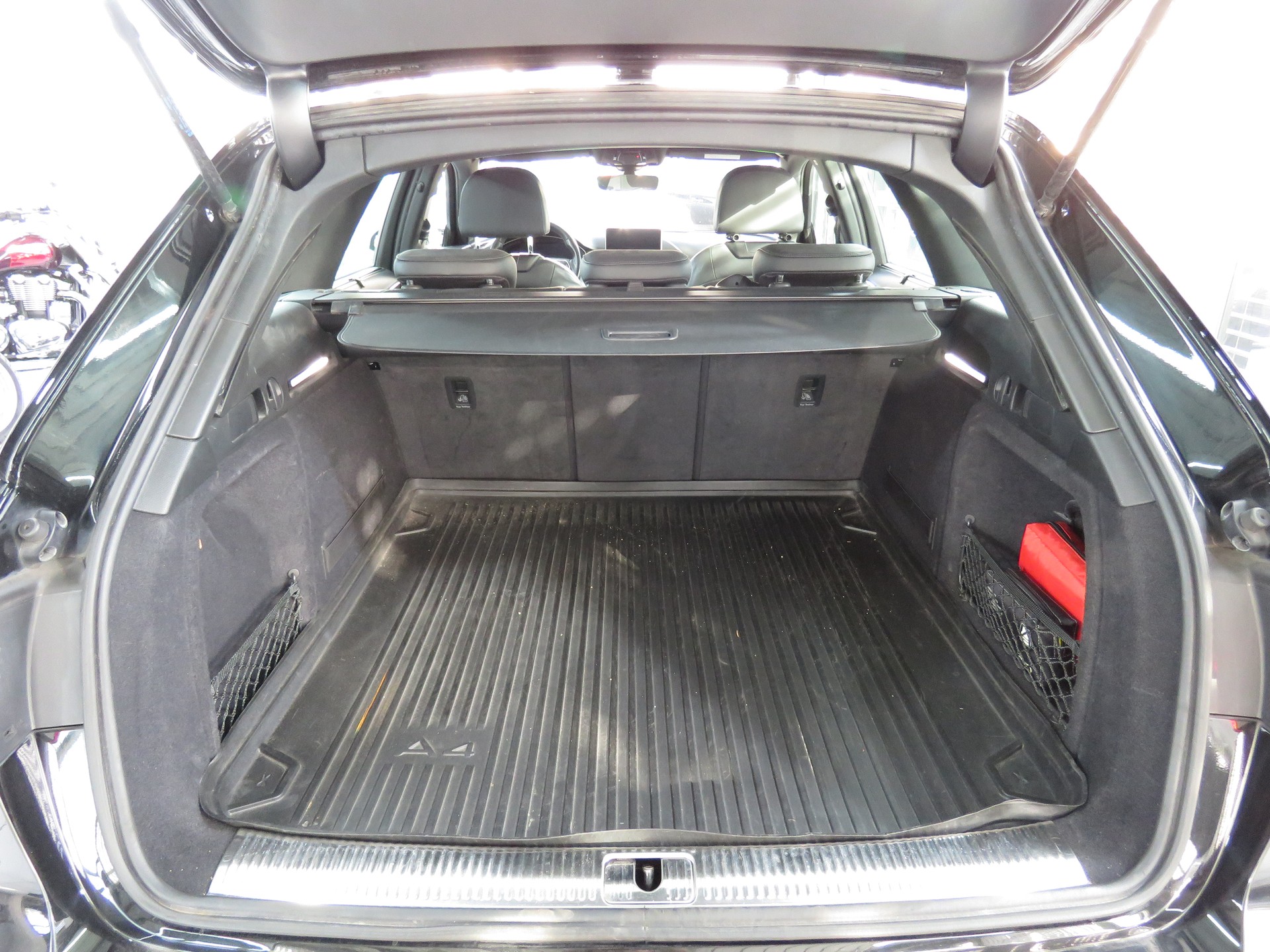 AUDI A4 Allroad 3.0 TDI Quattro tiptronic (Automat) ab Platz, Fixpreis !!!-image-10