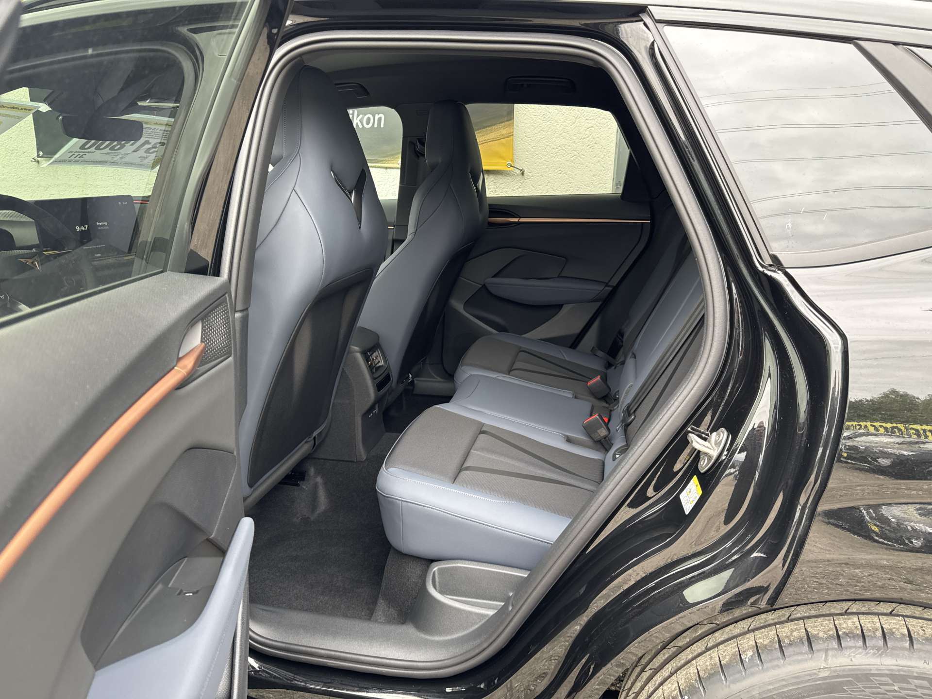 CUPRA Terramar 1.5 eTSi DSG-Automat-image-7