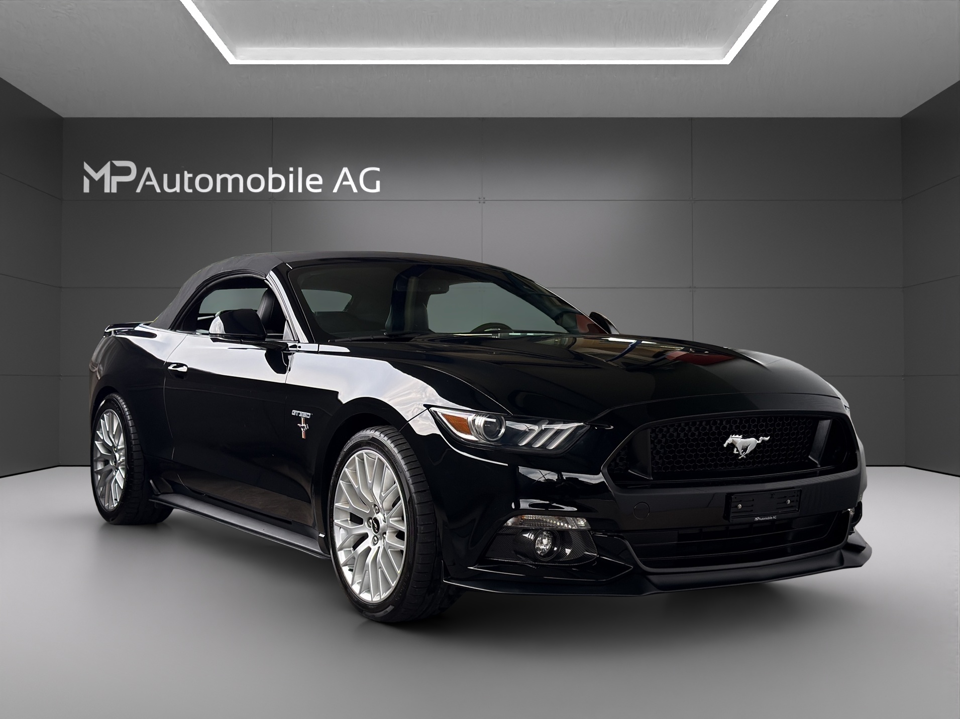 FORD Mustang Convertible 5.0 V8 GT Automat-image-2