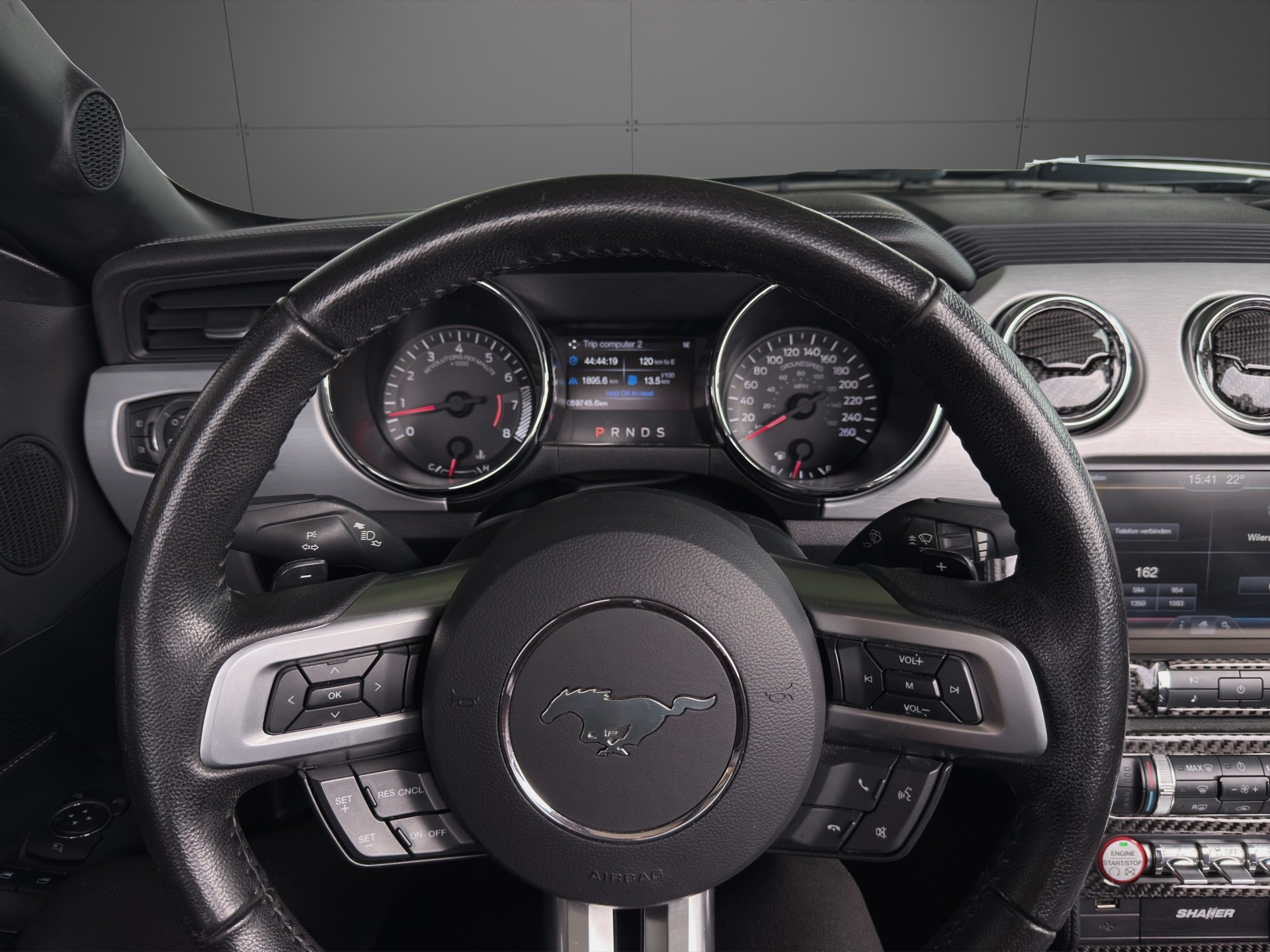 FORD Mustang Convertible 5.0 V8 GT Automat-image-14