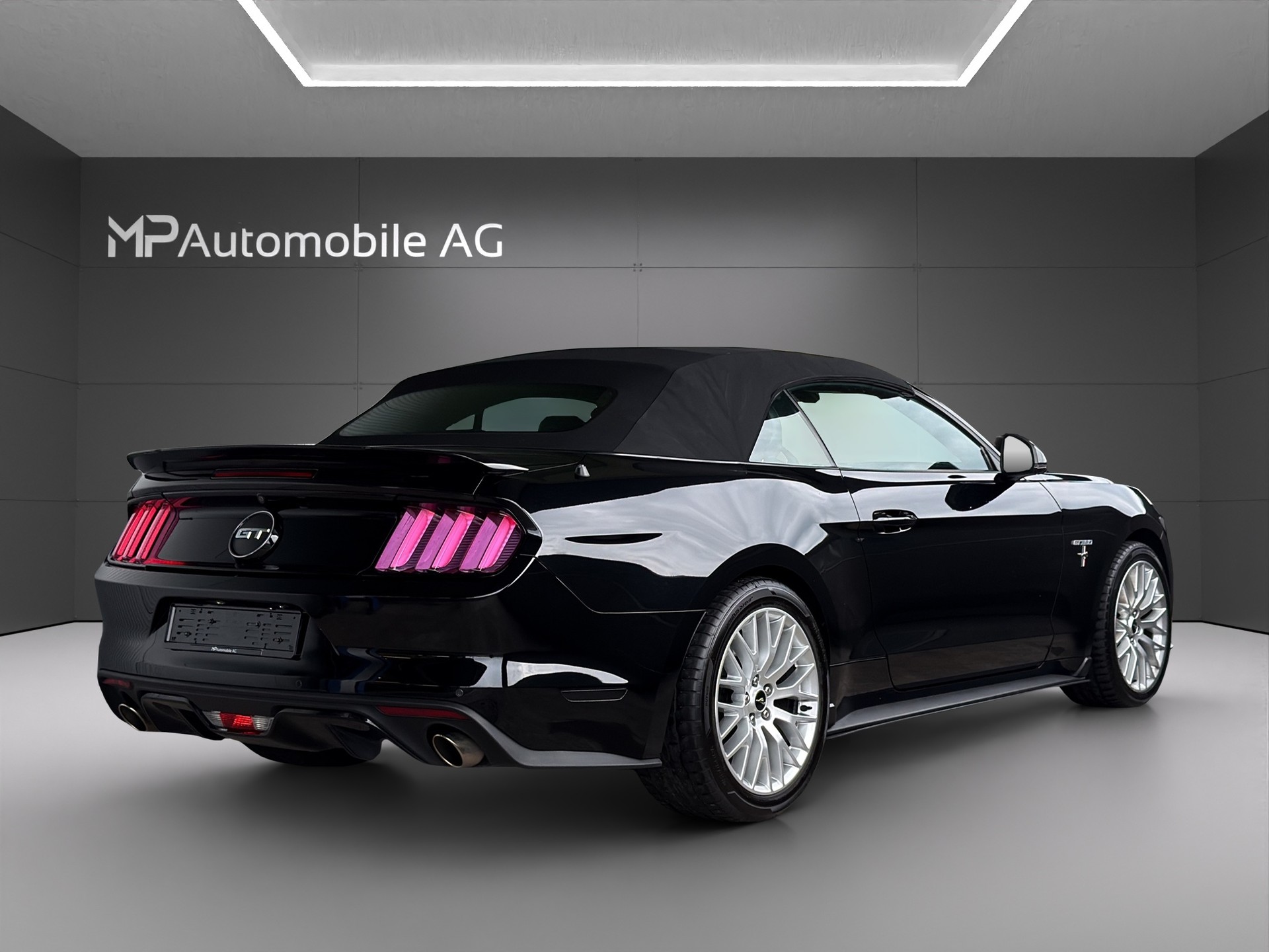 FORD Mustang Convertible 5.0 V8 GT Automat-image-5