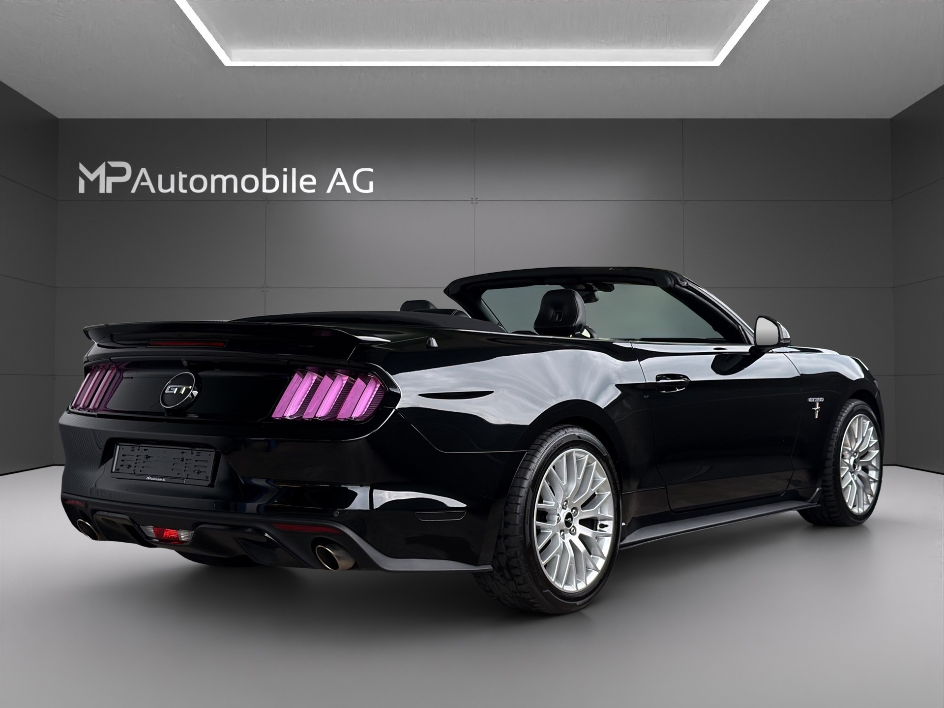 FORD Mustang Convertible 5.0 V8 GT Automat-image-4