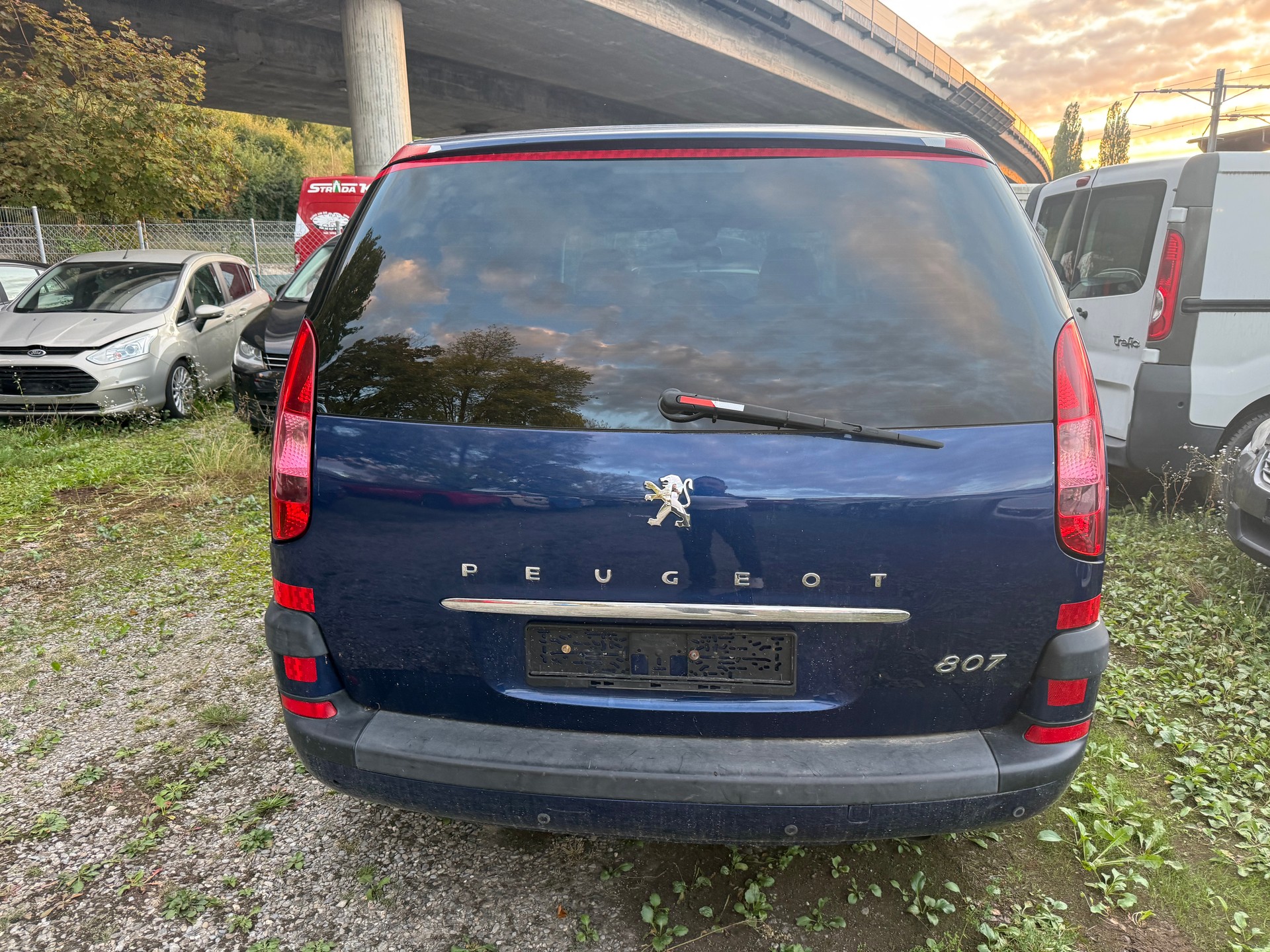 PEUGEOT 807 2.2 16V ST Family+-image-8