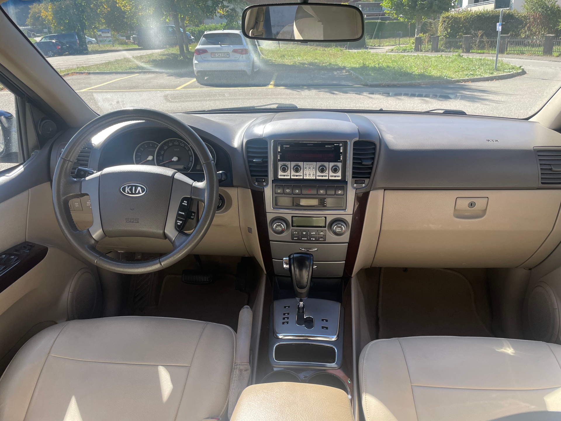 KIA Sorento 2.5 CRDI Trend-image-8