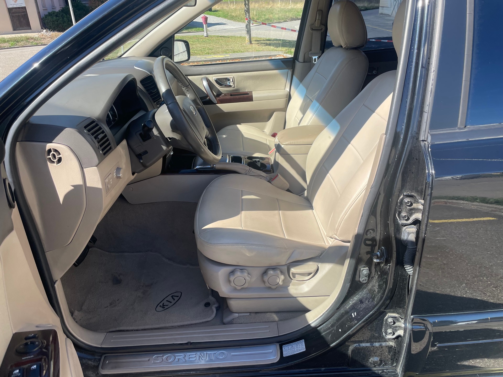 KIA Sorento 2.5 CRDI Trend-image-10