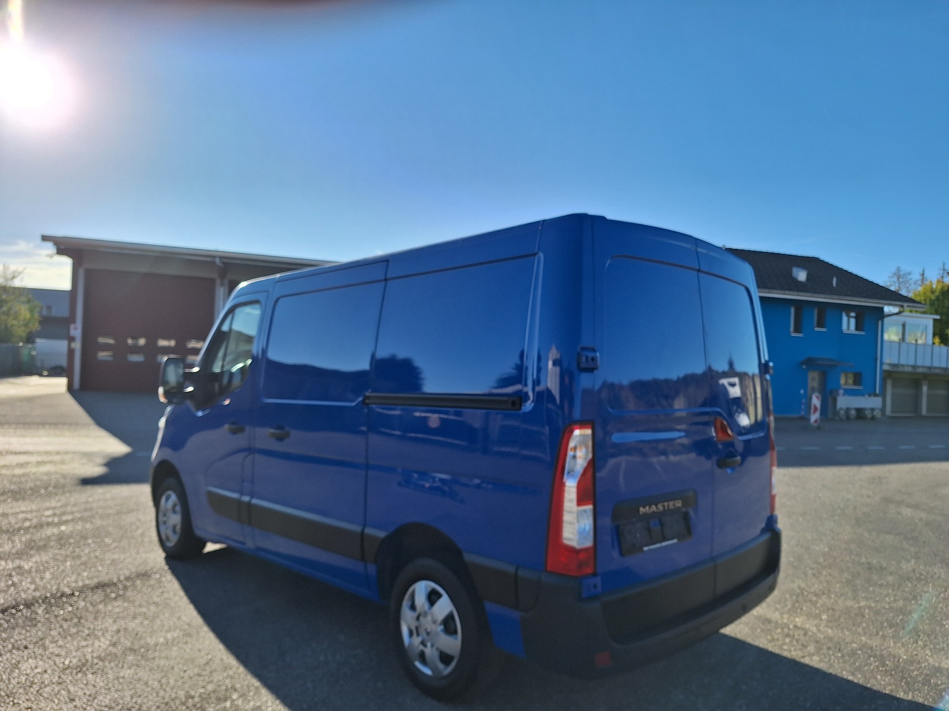 RENAULT Master T28 2.3dCi 110 L1H1-image-5