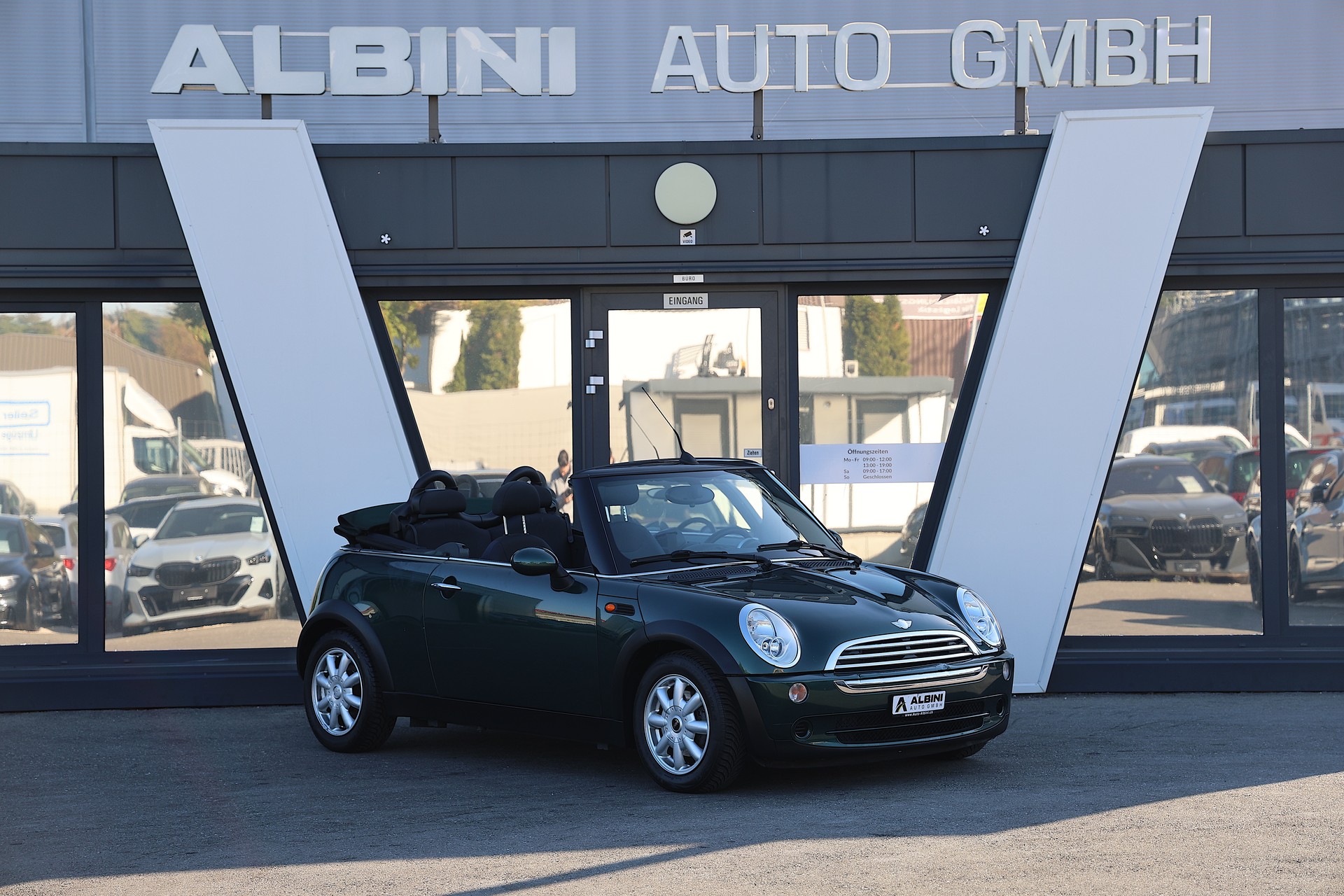 MINI Cabrio R52 1.6i Cooper-image-2