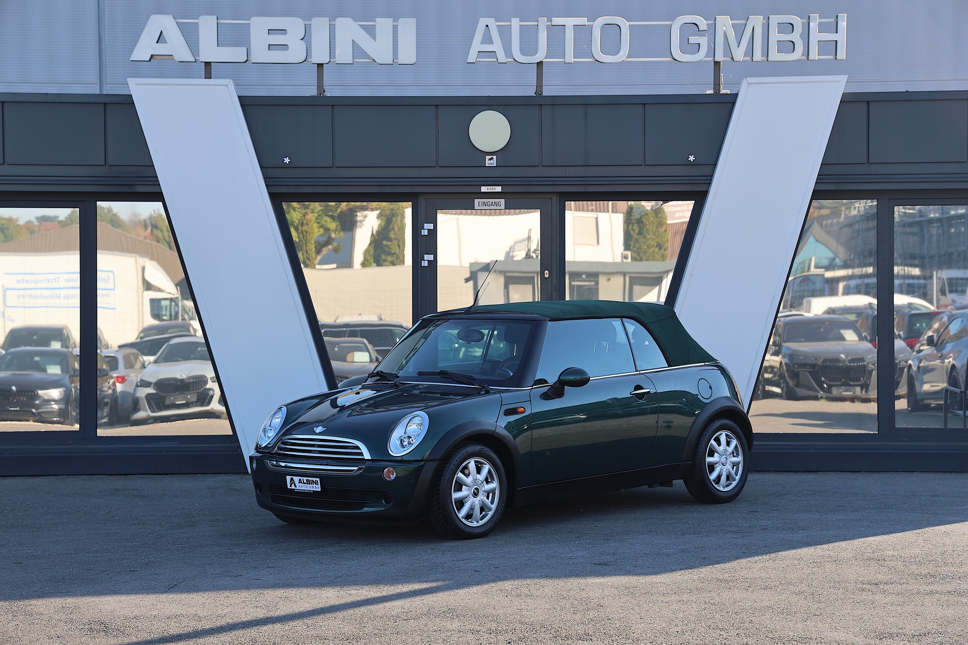 MINI Cabrio R52 1.6i Cooper-image-1