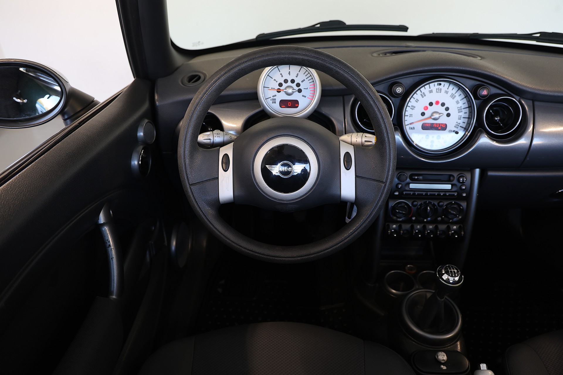 MINI Cabrio R52 1.6i Cooper-image-9