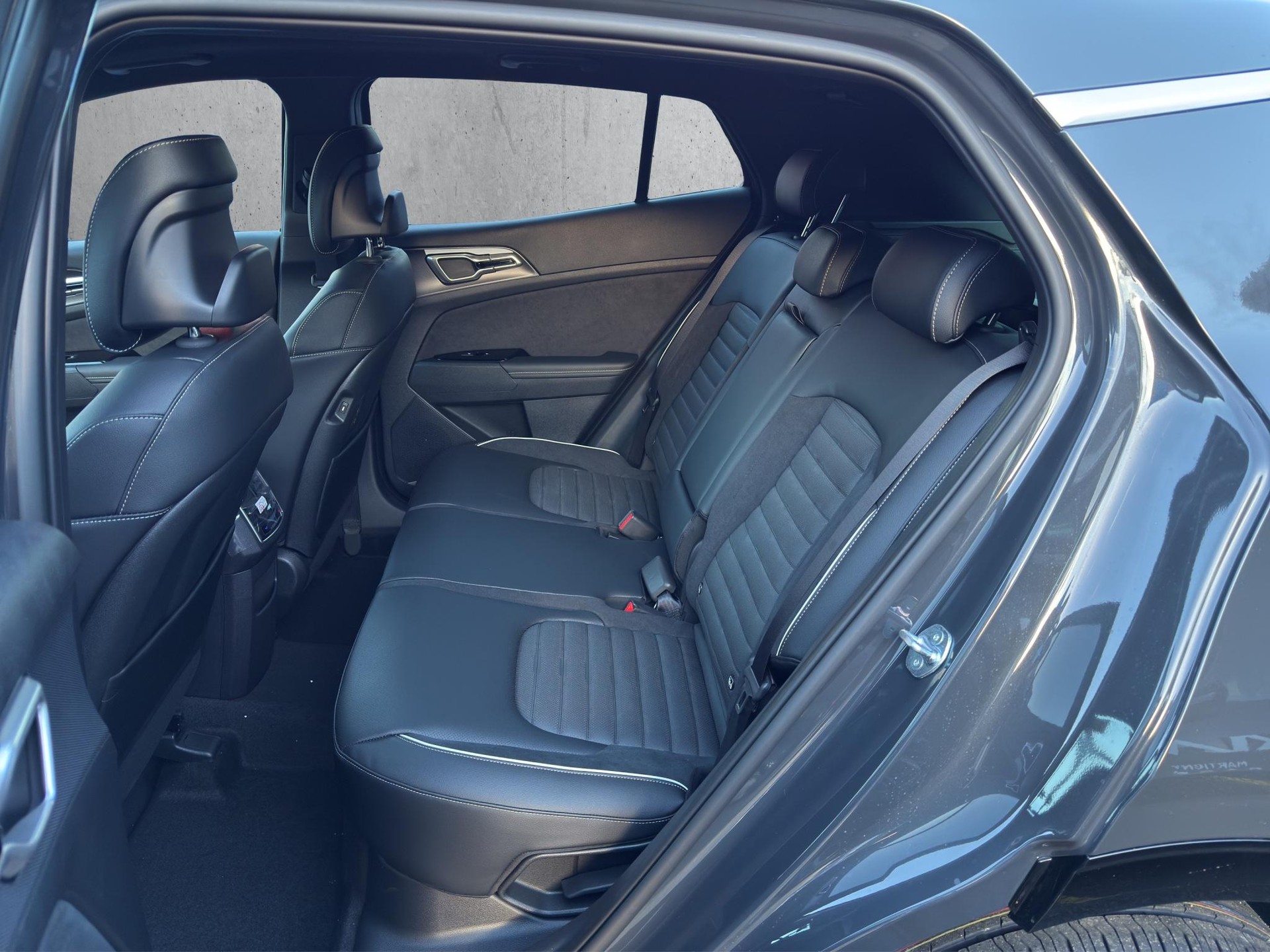 KIA Sportage 1.6 T-GDi Hybrid GT-Line-image-7