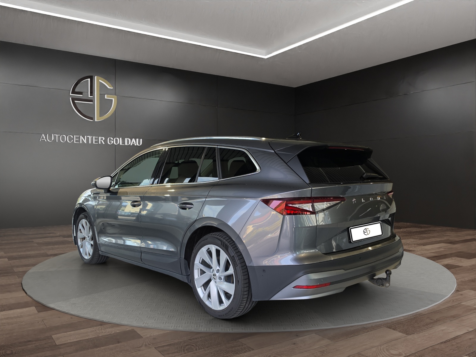 SKODA Enyaq iV 80x-image-1