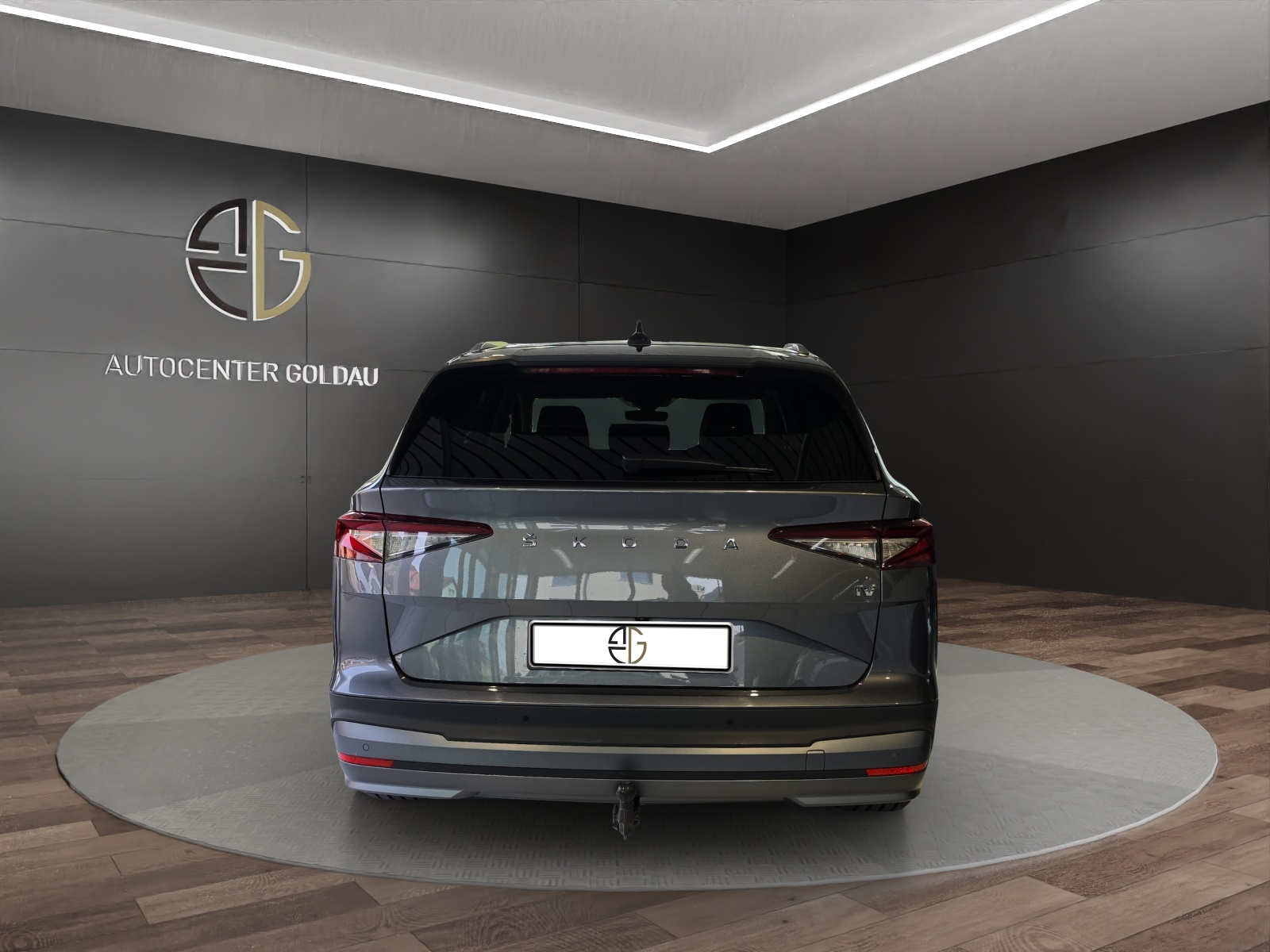 SKODA Enyaq iV 80x-image-2