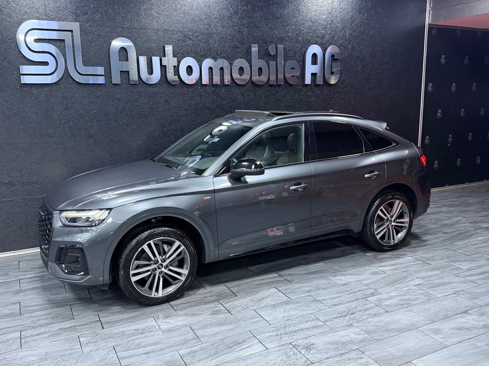 AUDI Q5 Sportback 40 TDI S line quattro S-tronic / Panorama-showroom-element-2