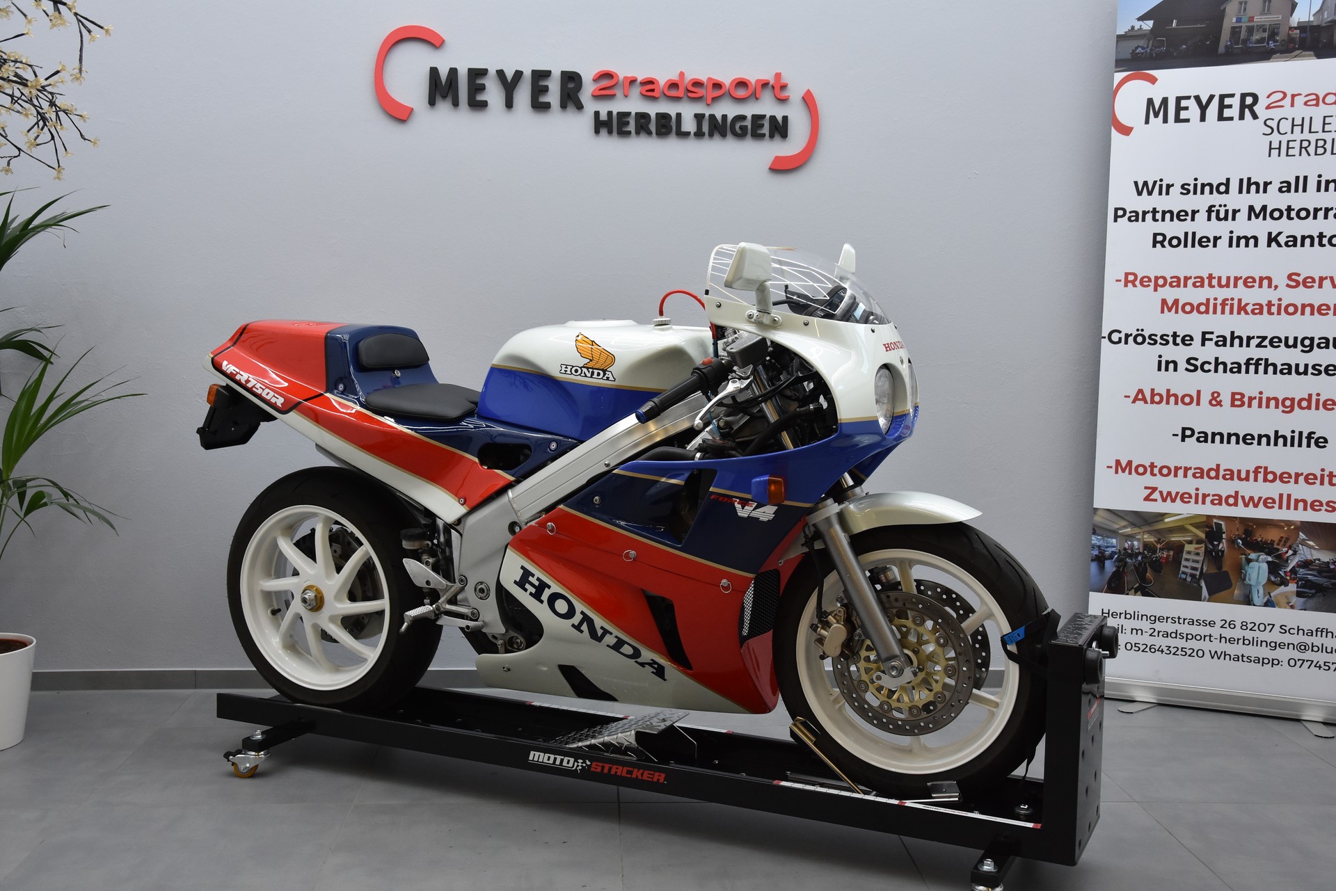 HONDA VFR 750 F R-V RC 30 Replica-showroom-element-1
