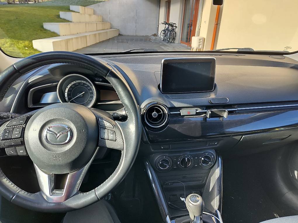 MAZDA 2 1.5i 16V Skyactiv-G Ambition-image-3