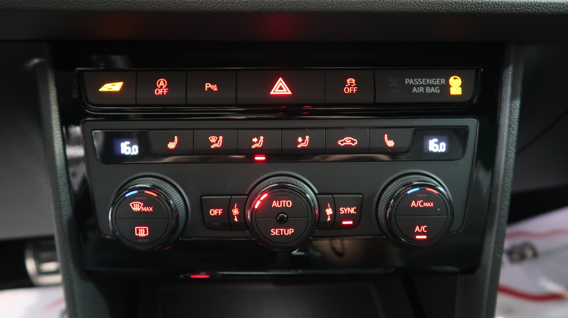 SEAT Leon 2.0 TSI Cupra 290 DSG / CH / GARANTIE / EXPERTISE / MFK-image-24