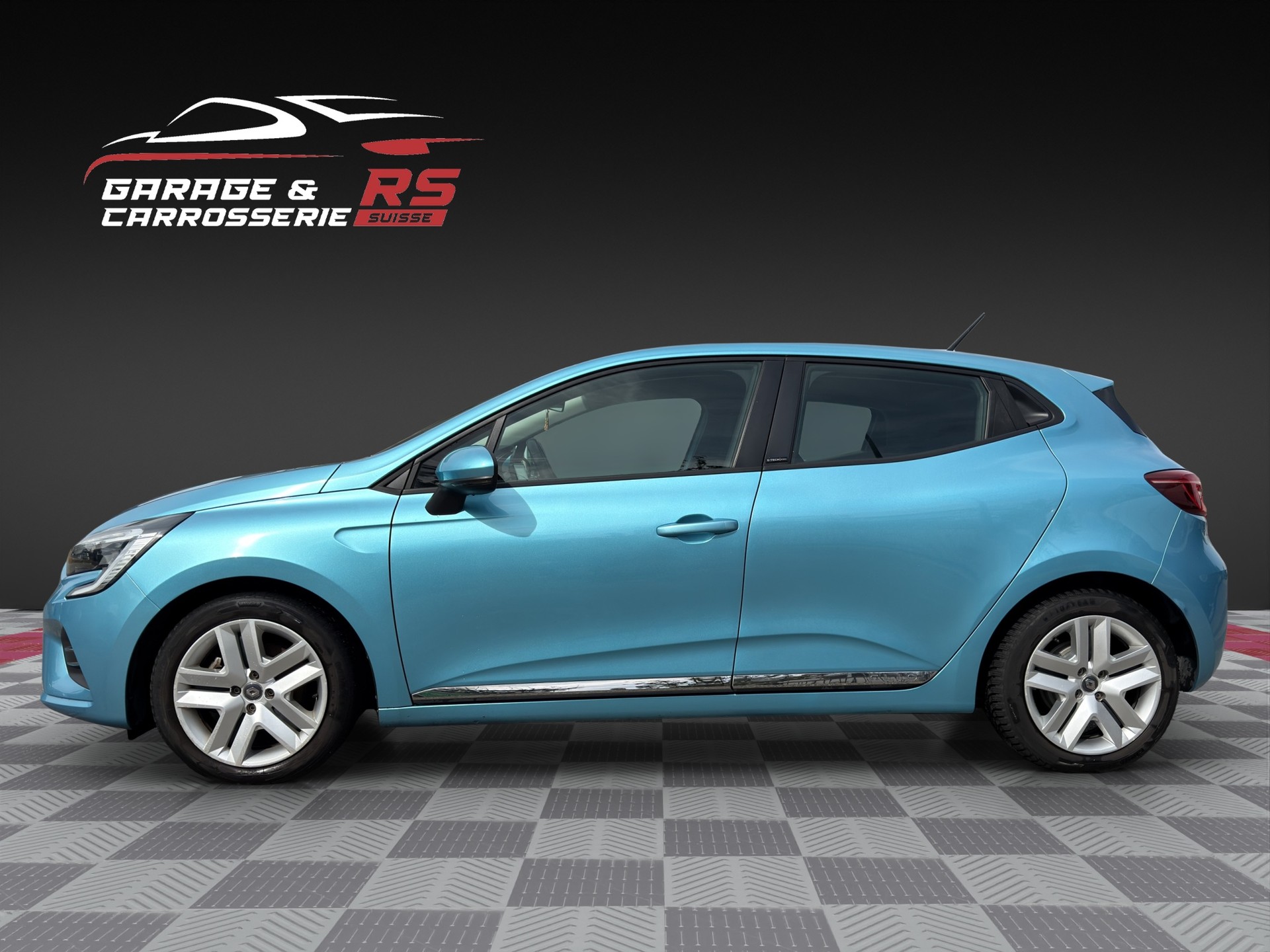RENAULT Clio 1.6 E-Tech Edition One-image-1