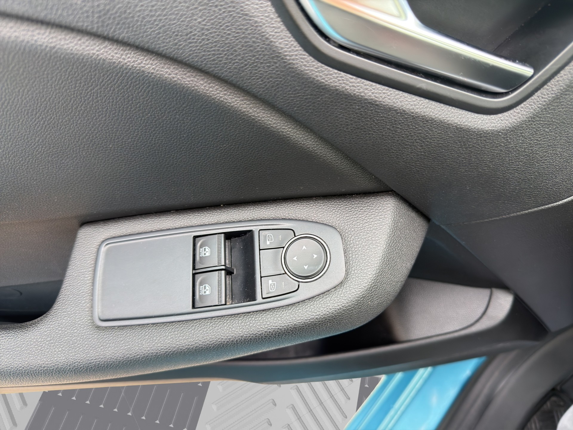 RENAULT Clio 1.6 E-Tech Edition One-image-14