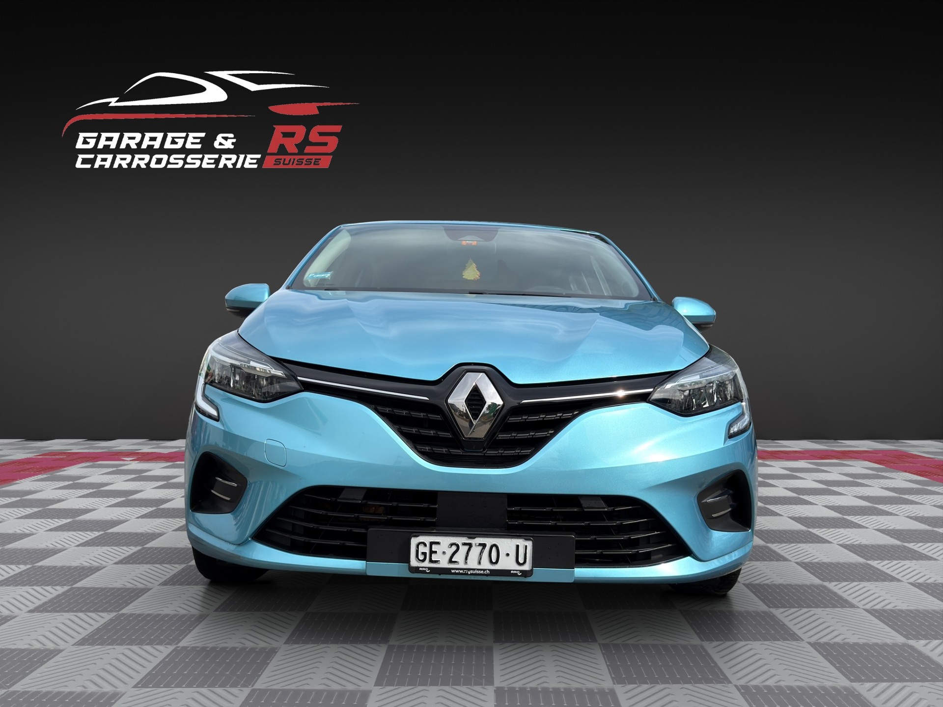 RENAULT Clio 1.6 E-Tech Edition One-image-7