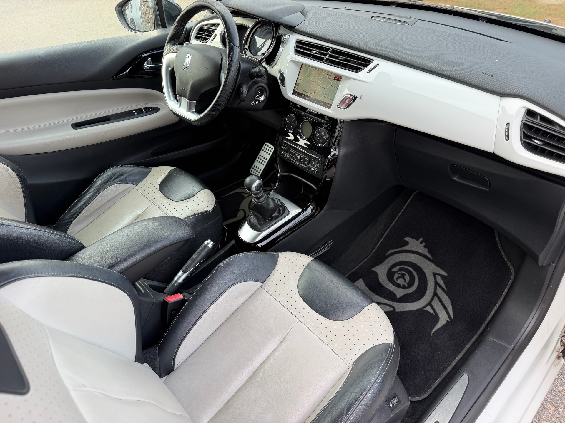 DS AUTOMOBILES DS3 1.6 THP Sport Chic-image-6