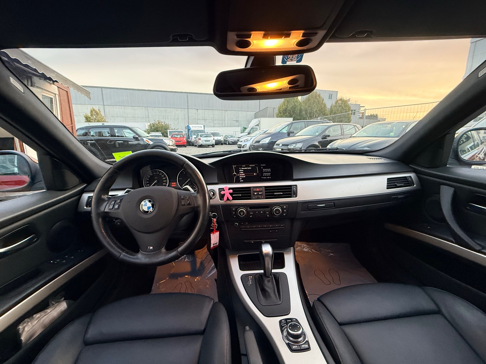 BMW 320d xDrive Touring Steptronic-image-9
