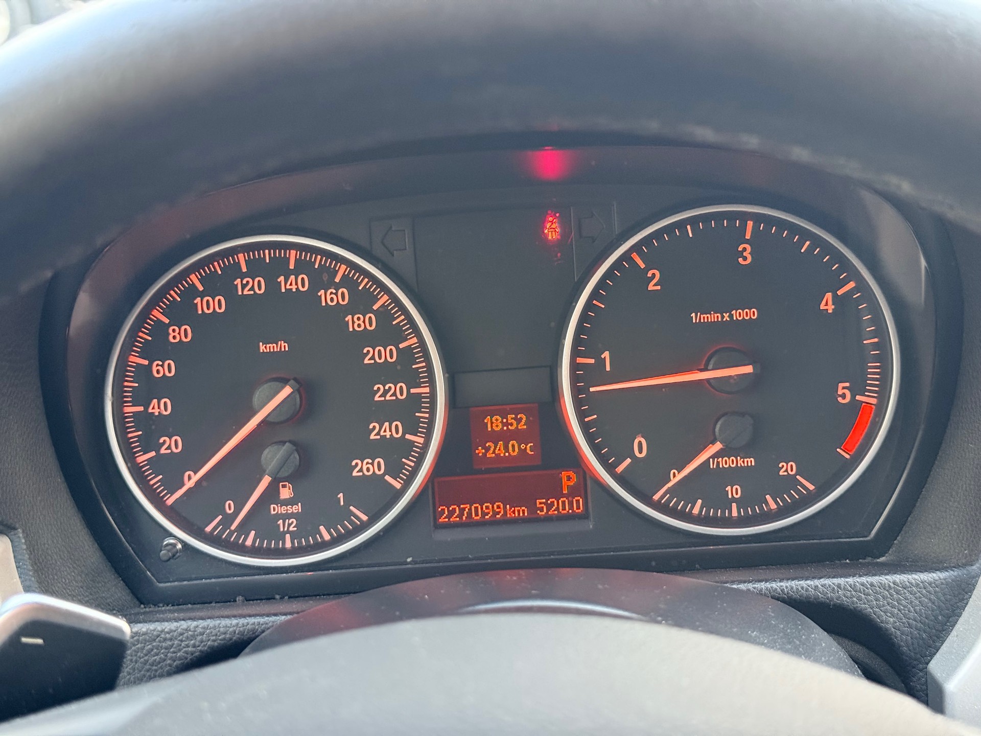 BMW 320d xDrive Touring Steptronic-image-12